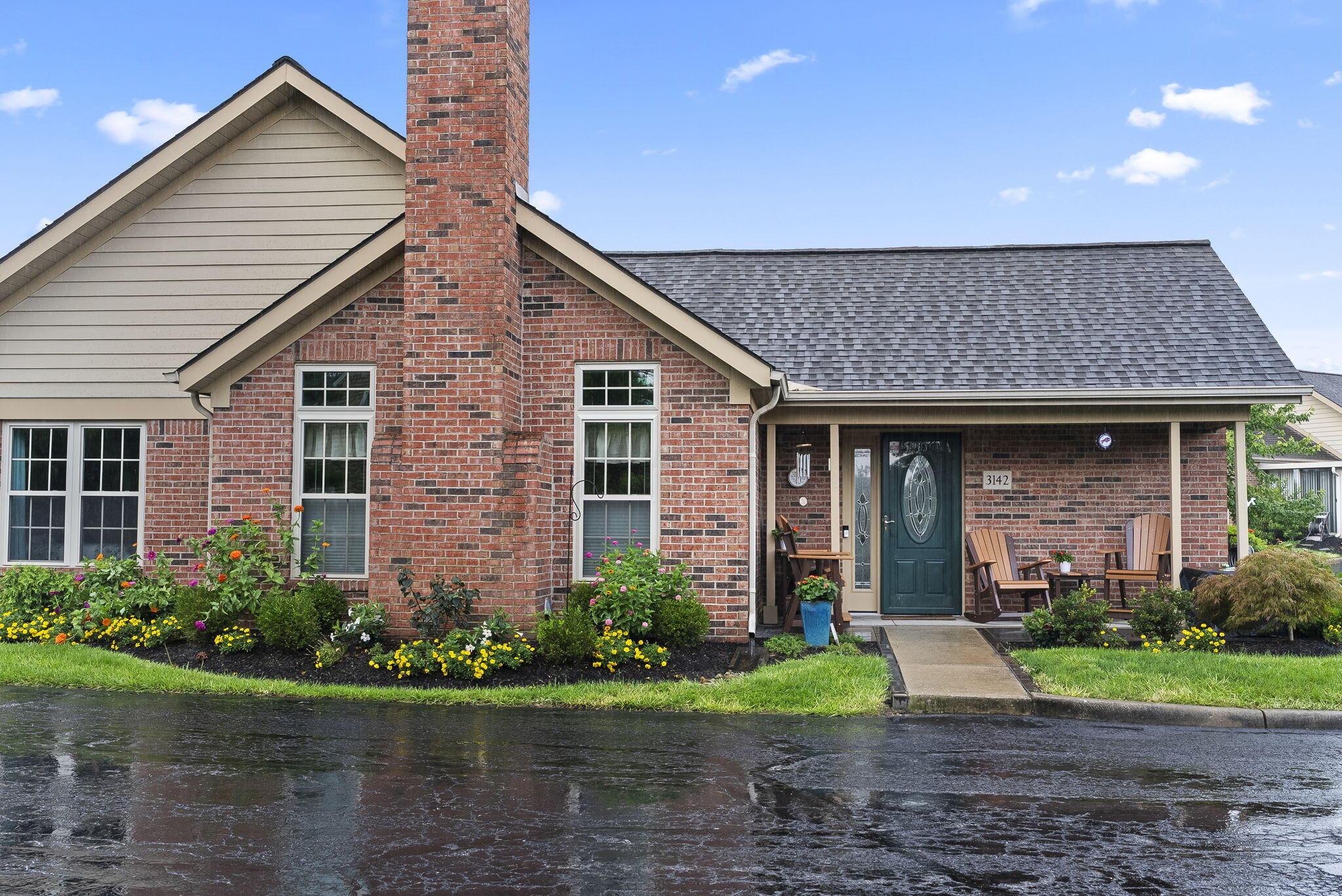 3142 Pine Manor Boulevard Property Photo 1