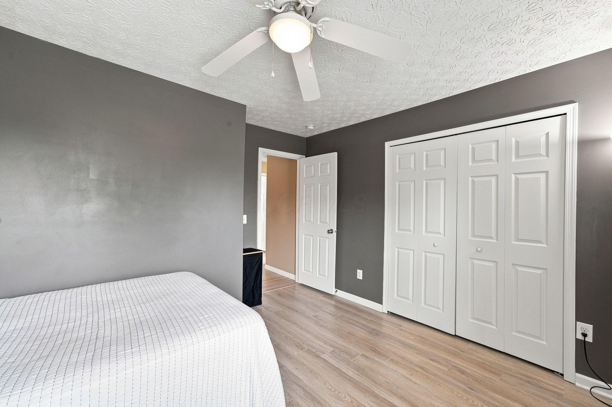 1332 Wagy Square Property Photo 18