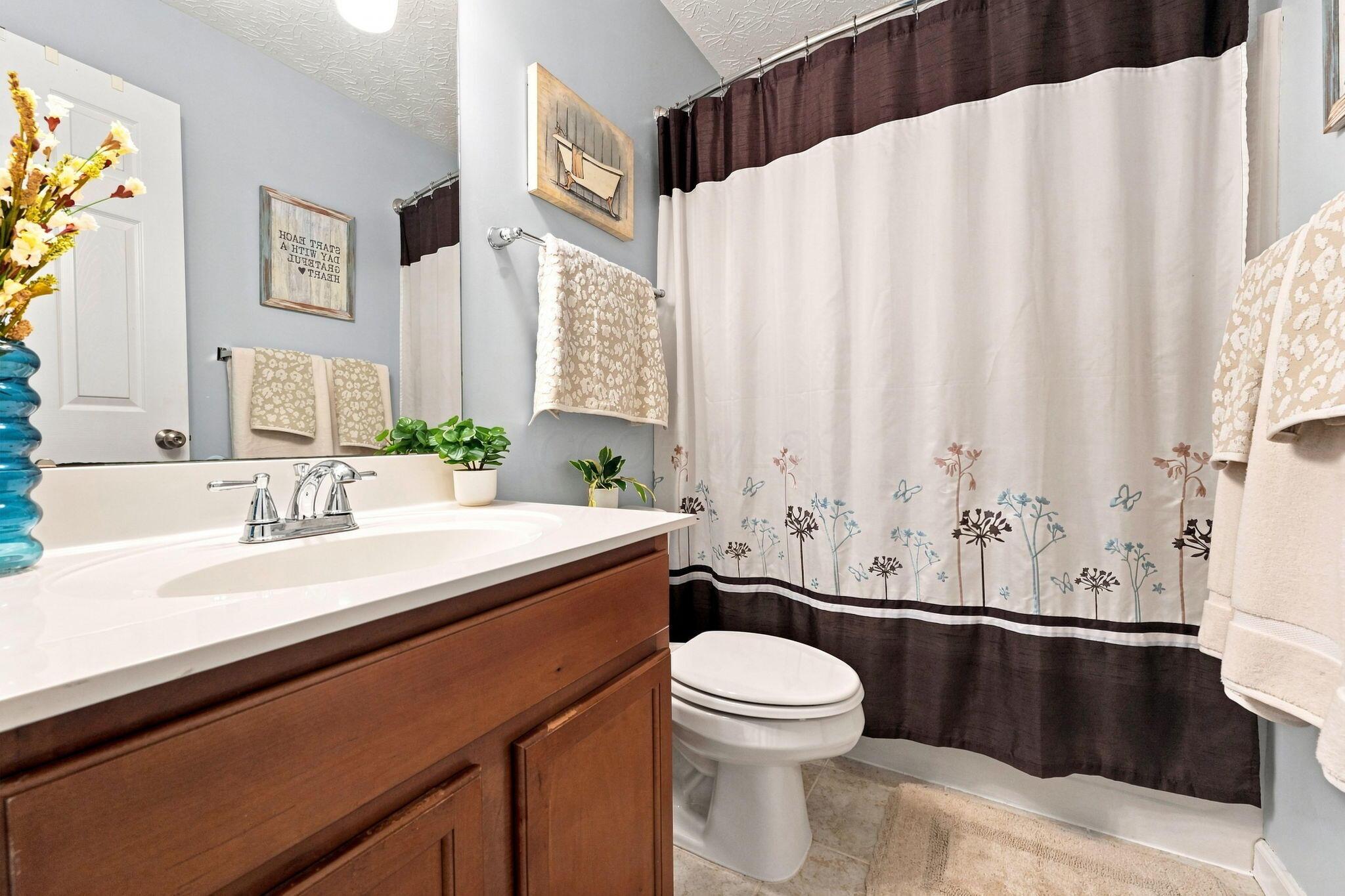 1332 Wagy Square Property Photo 19