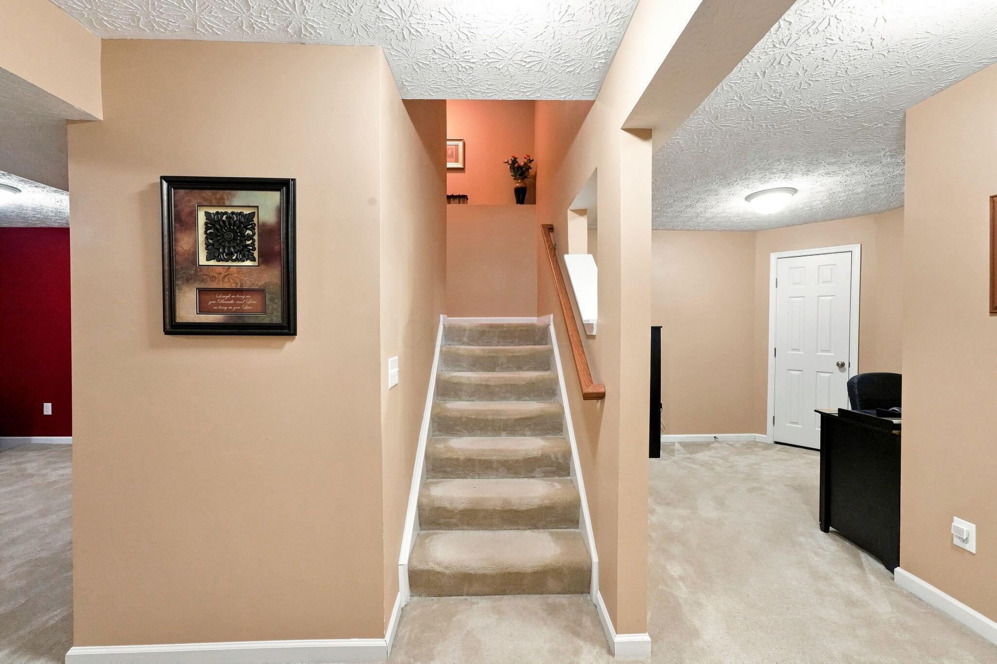 1332 Wagy Square Property Photo 22