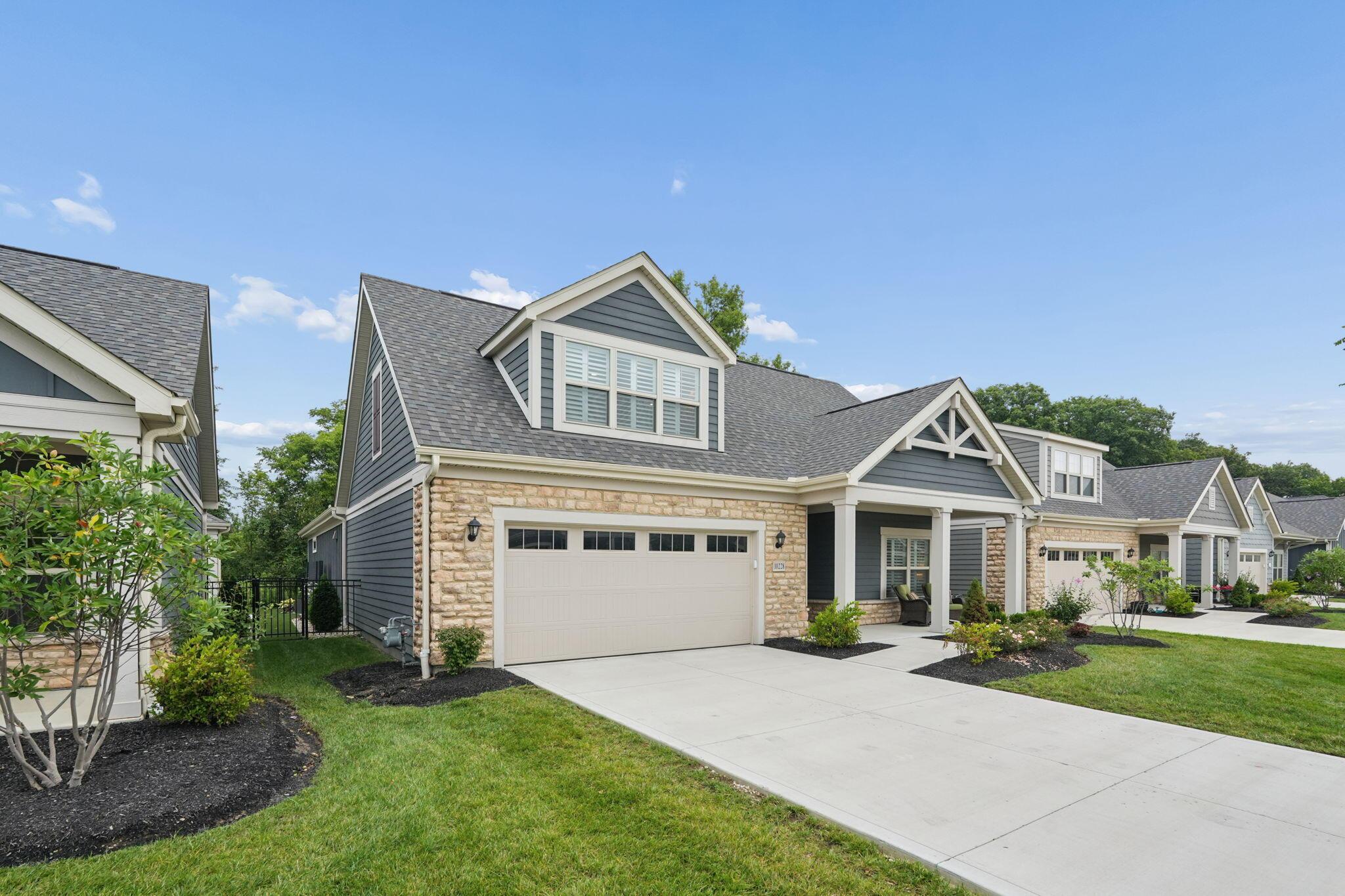 10228 Hyland Run Property Photo 3