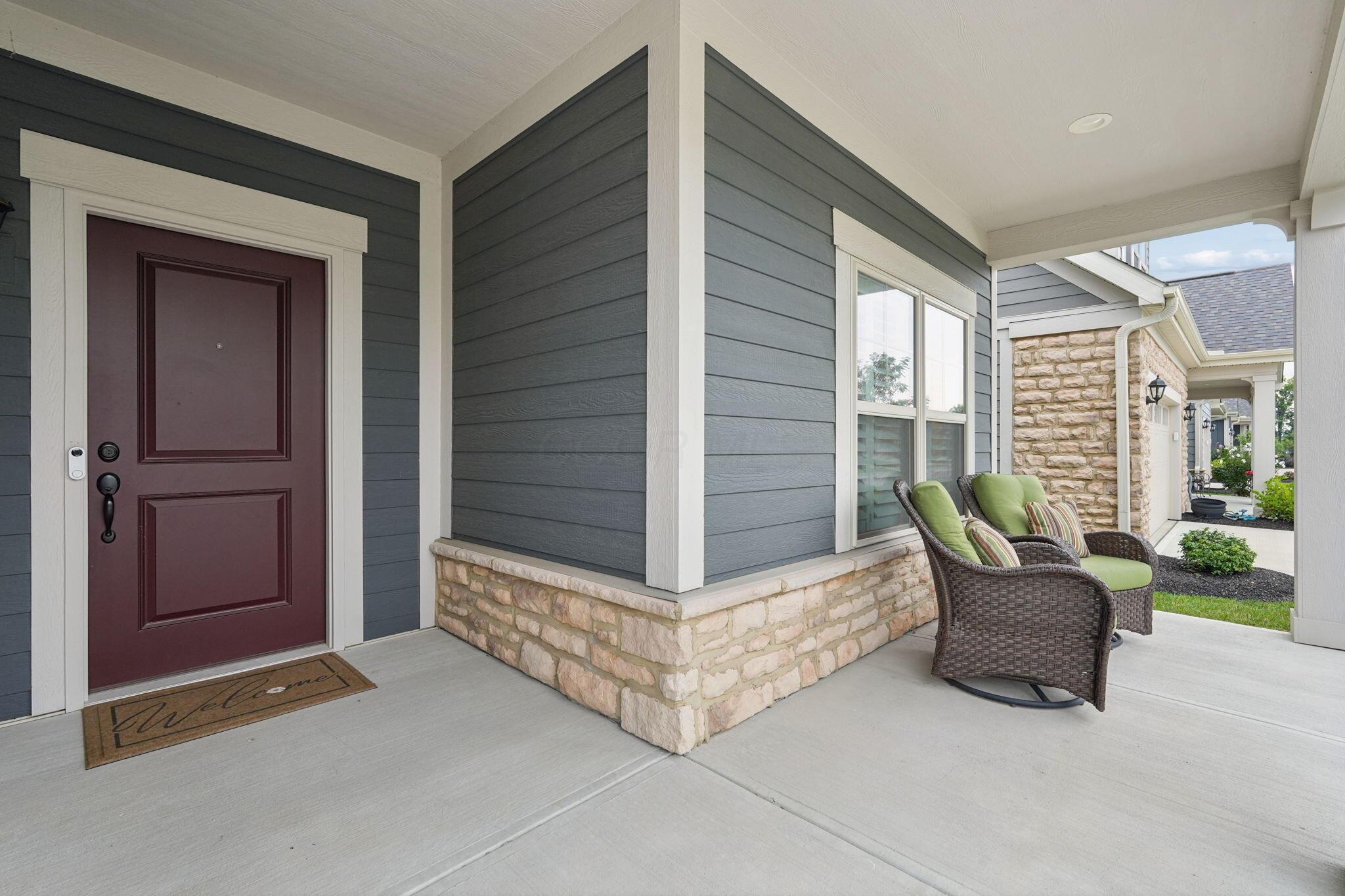 10228 Hyland Run Property Photo 4