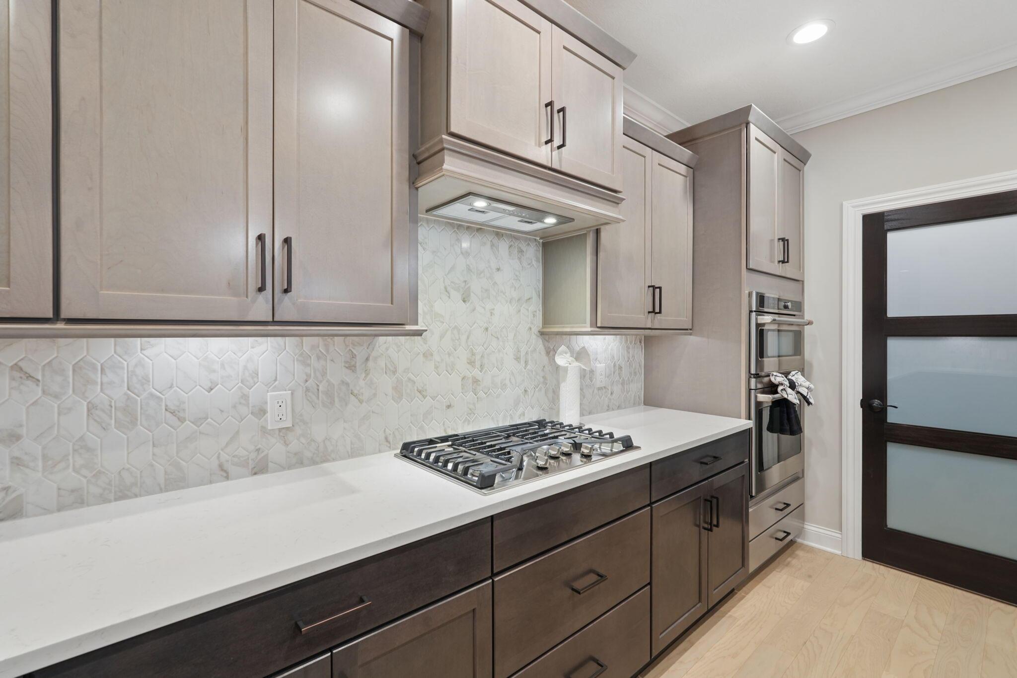 10228 Hyland Run Property Photo 7