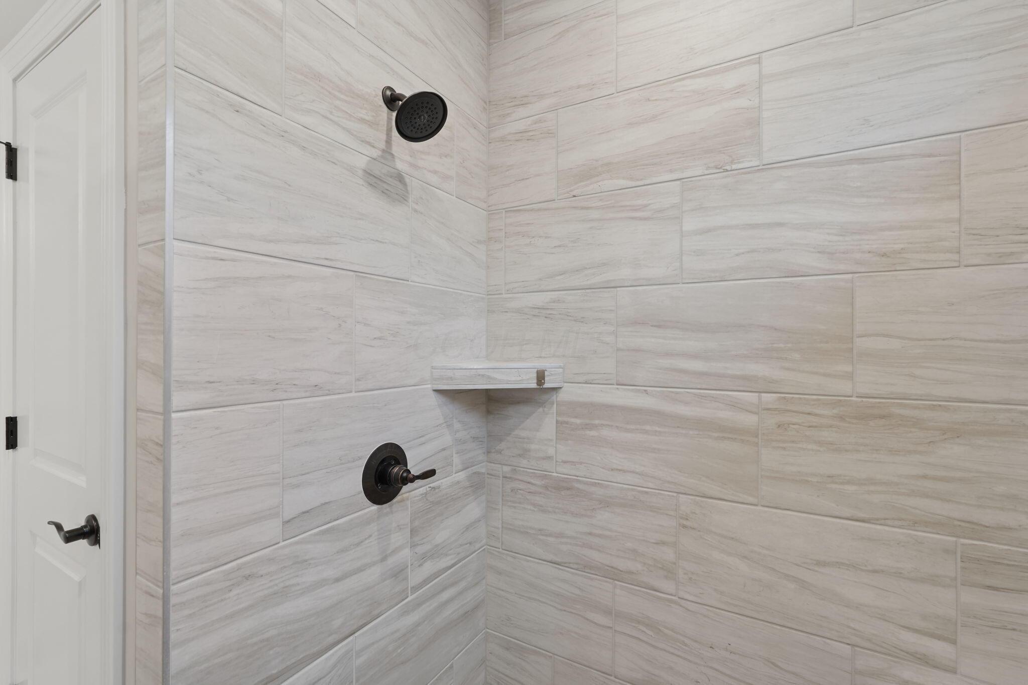 10228 Hyland Run Property Photo 18