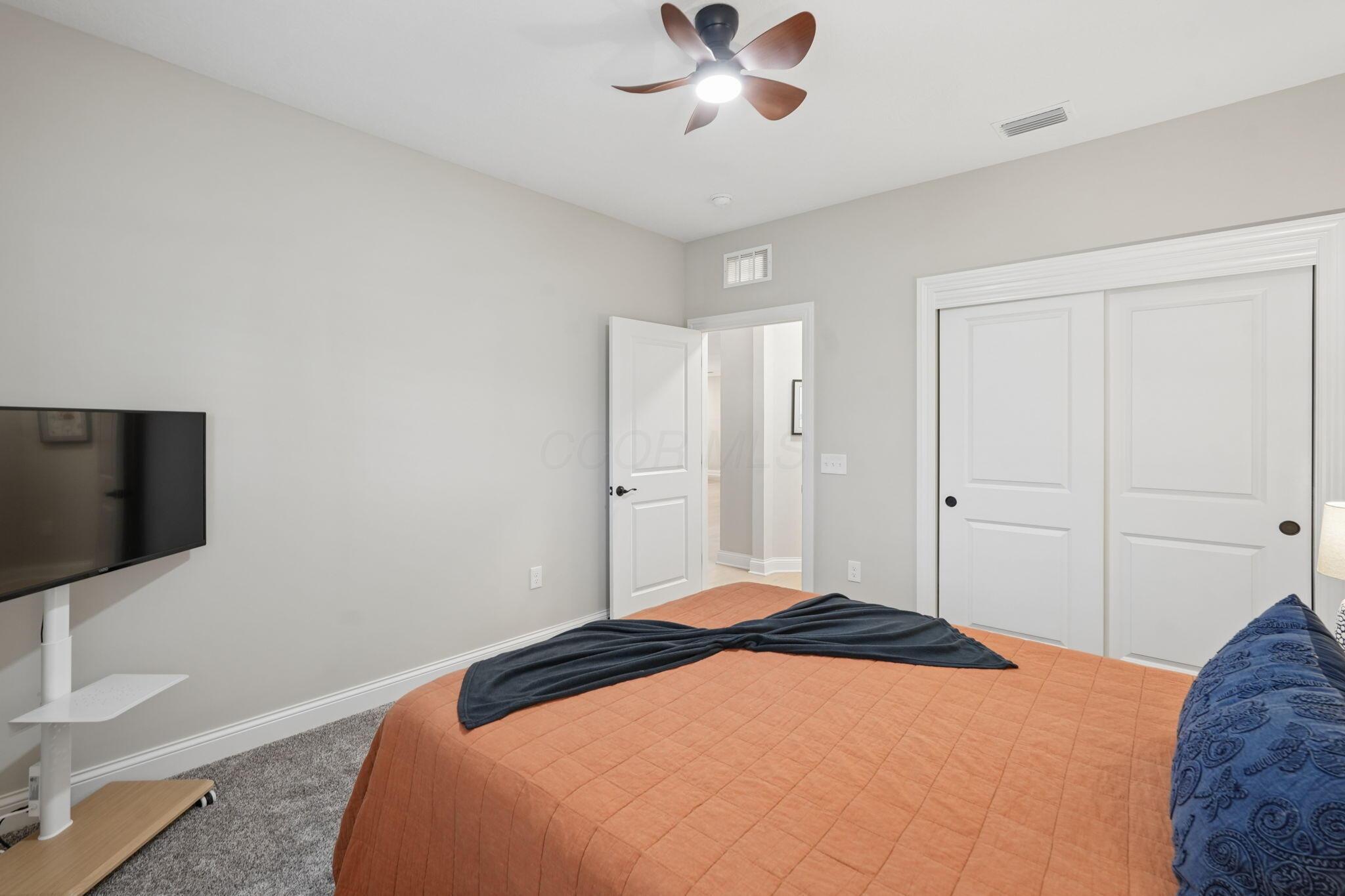 10228 Hyland Run Property Photo 20