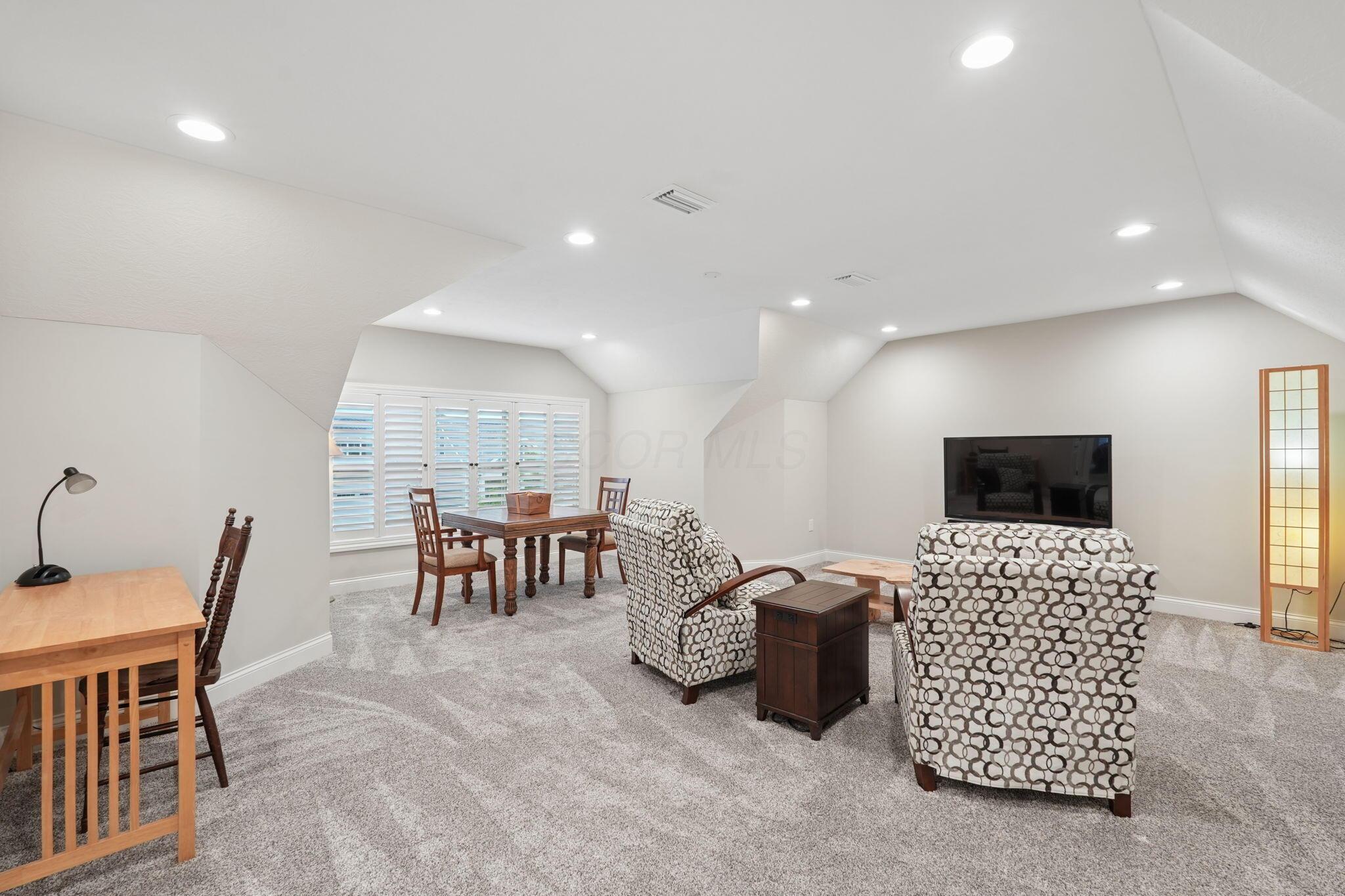 10228 Hyland Run Property Photo 30