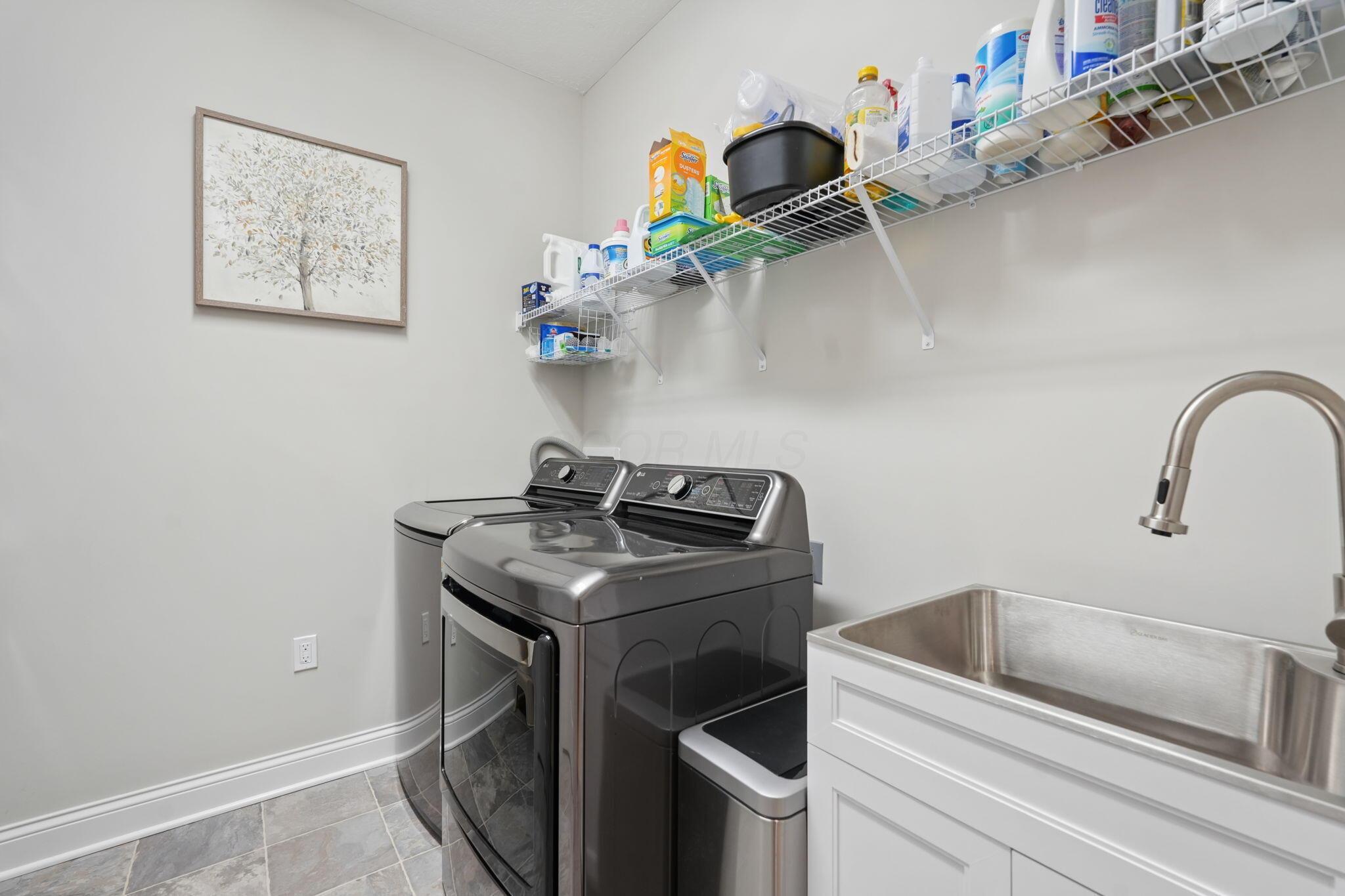 10228 Hyland Run Property Photo 33