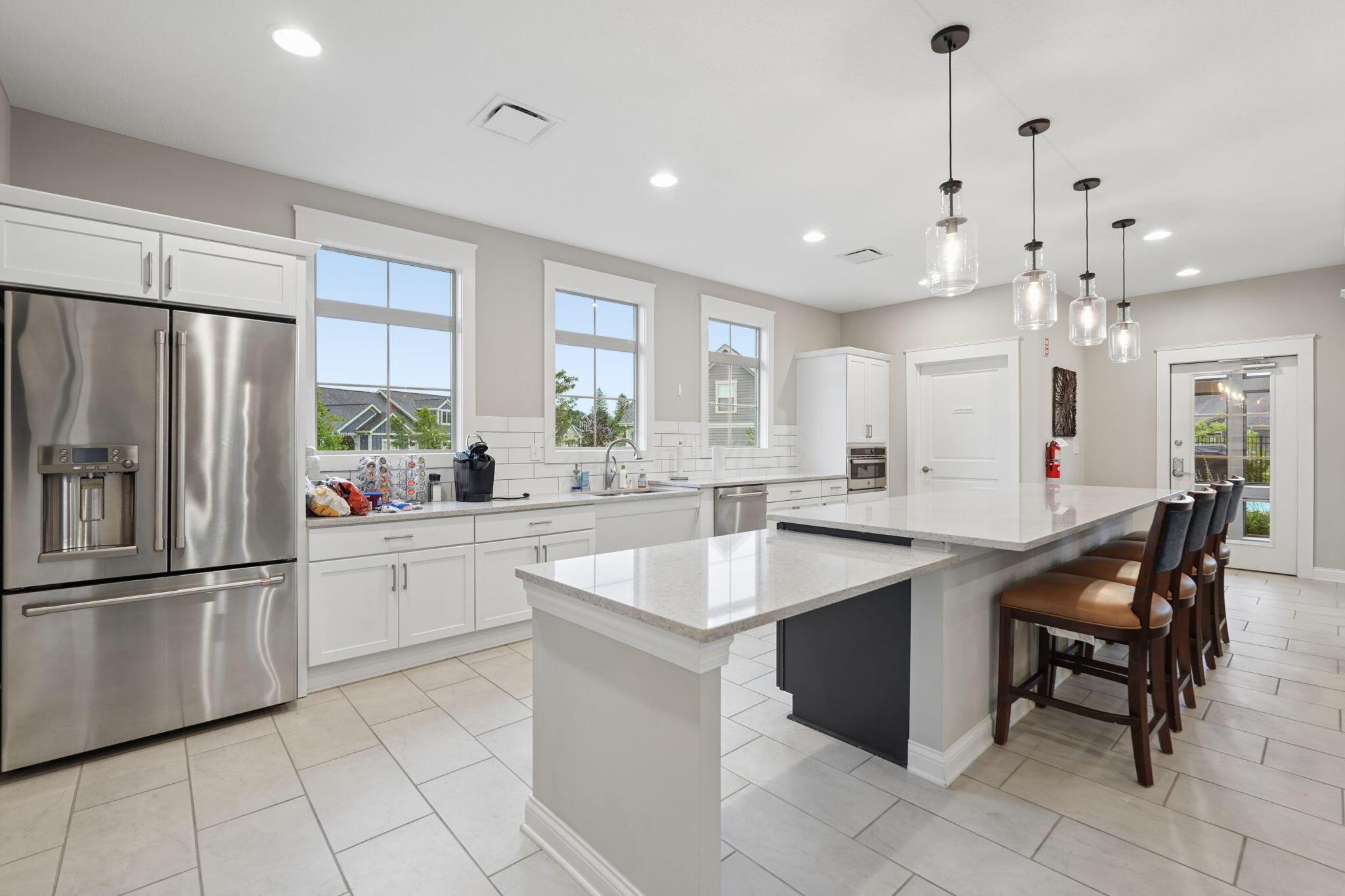 10228 Hyland Run Property Photo 40