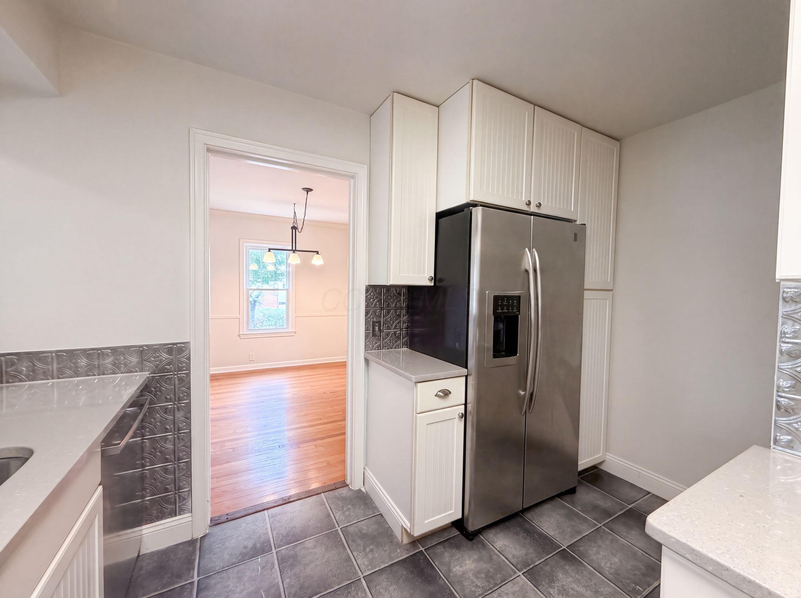 751 Grandon Avenue Property Photo 4