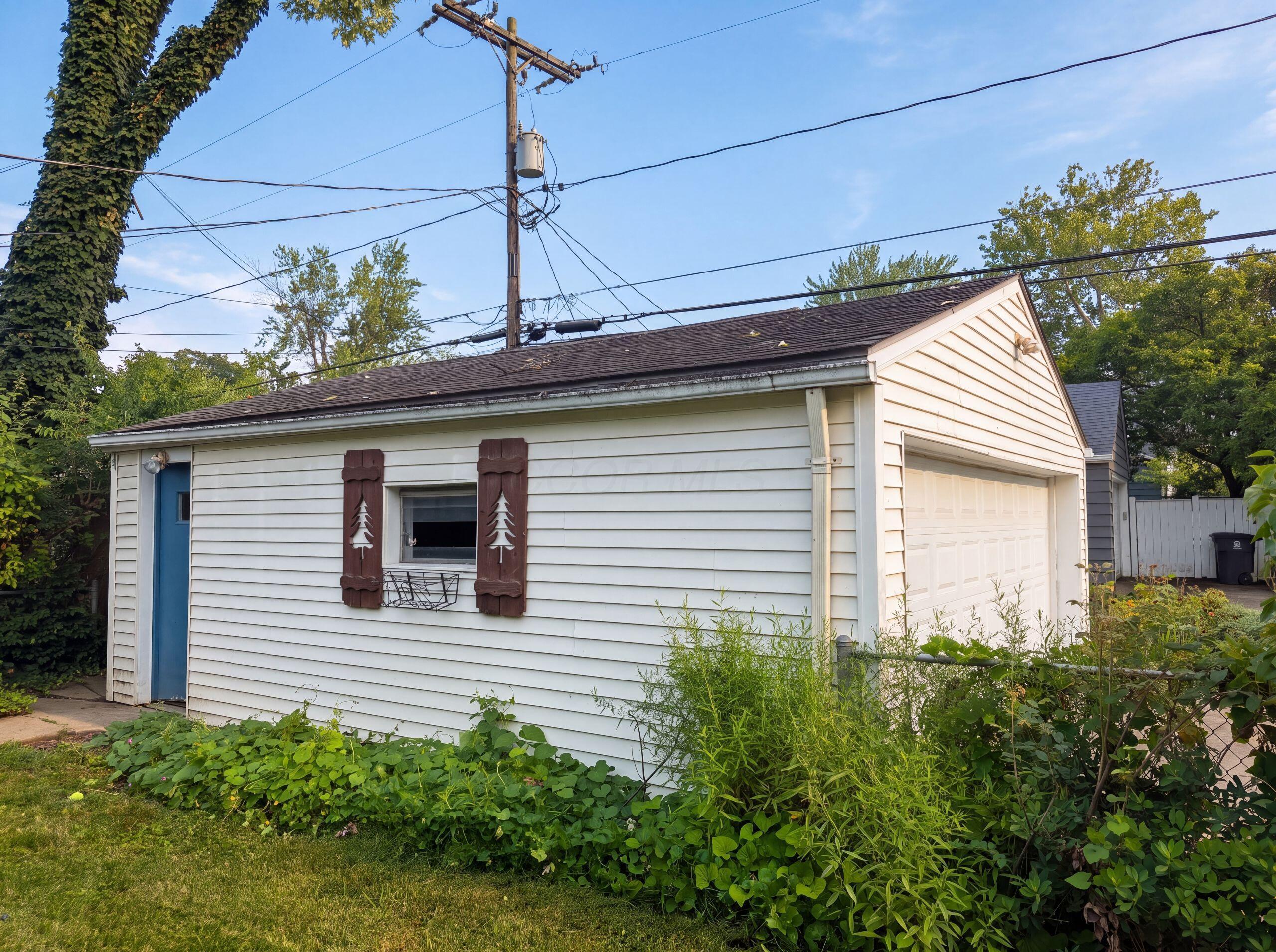 751 Grandon Avenue Property Photo 32