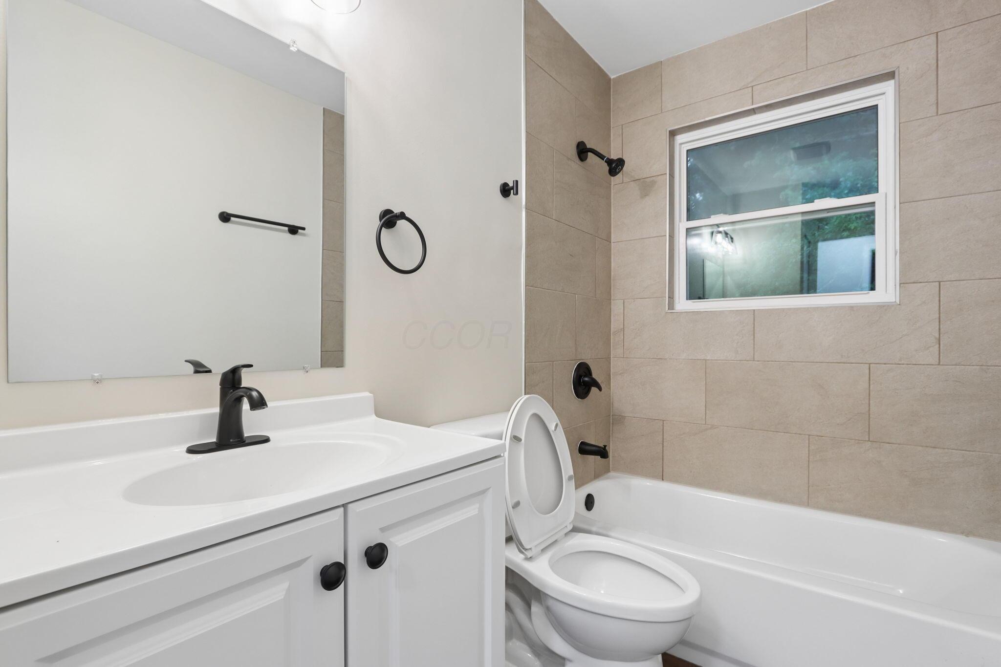 5385 Sherry Court Property Photo 13