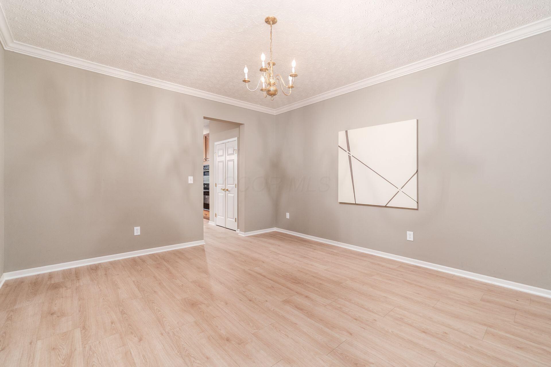 4856 Normandy Drive Property Photo 6