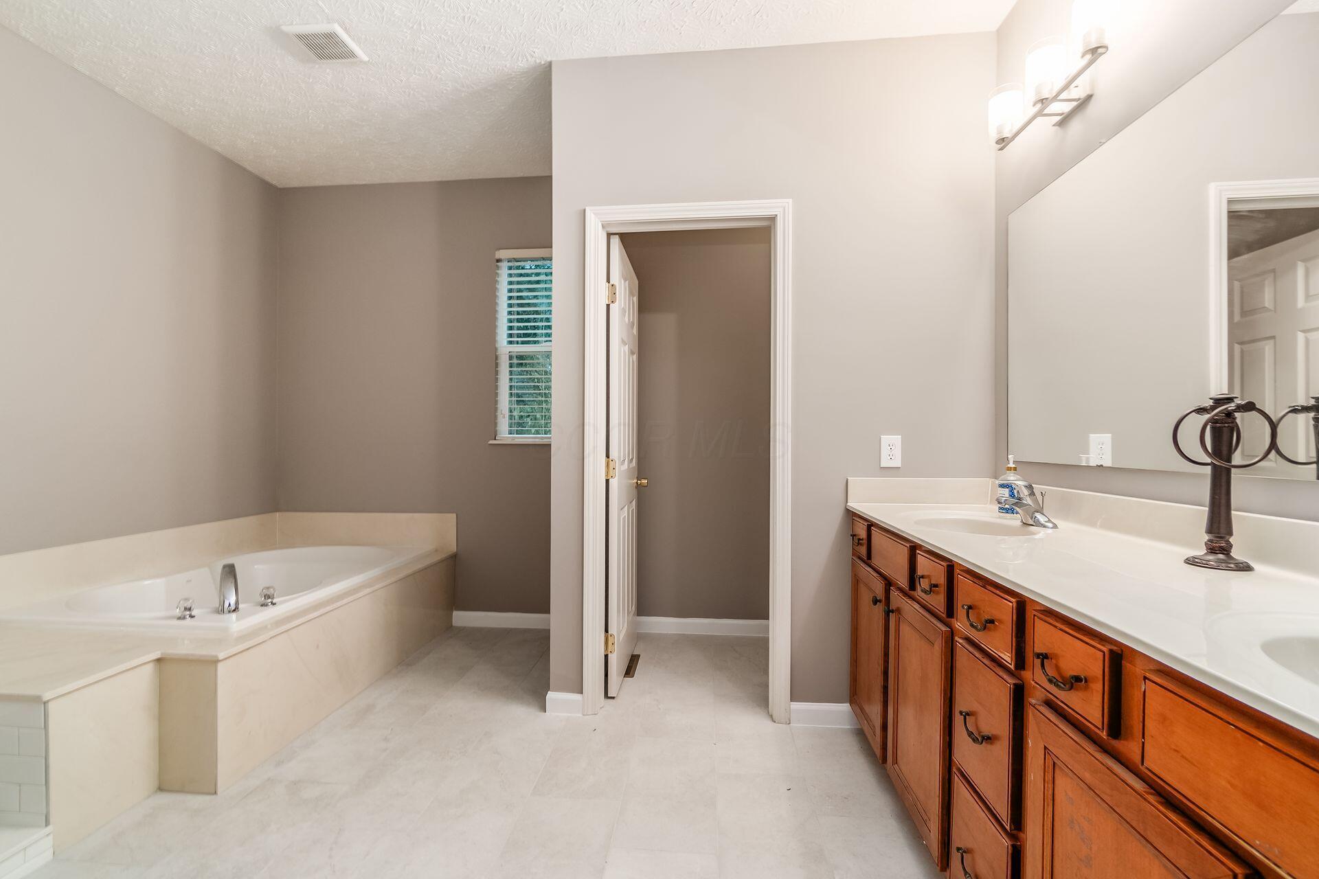 4856 Normandy Drive Property Photo 27