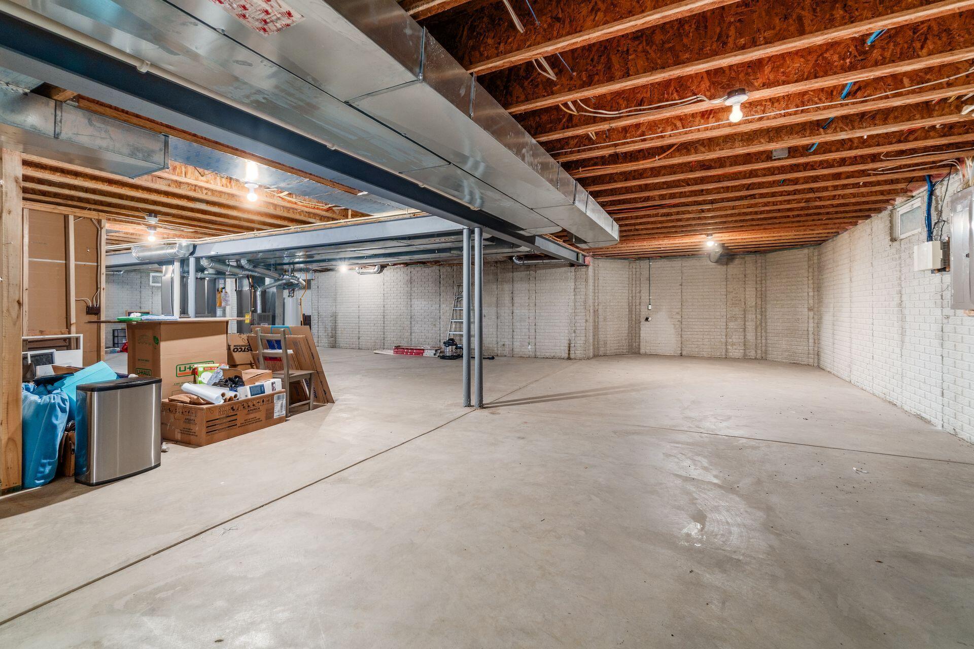 4856 Normandy Drive Property Photo 42