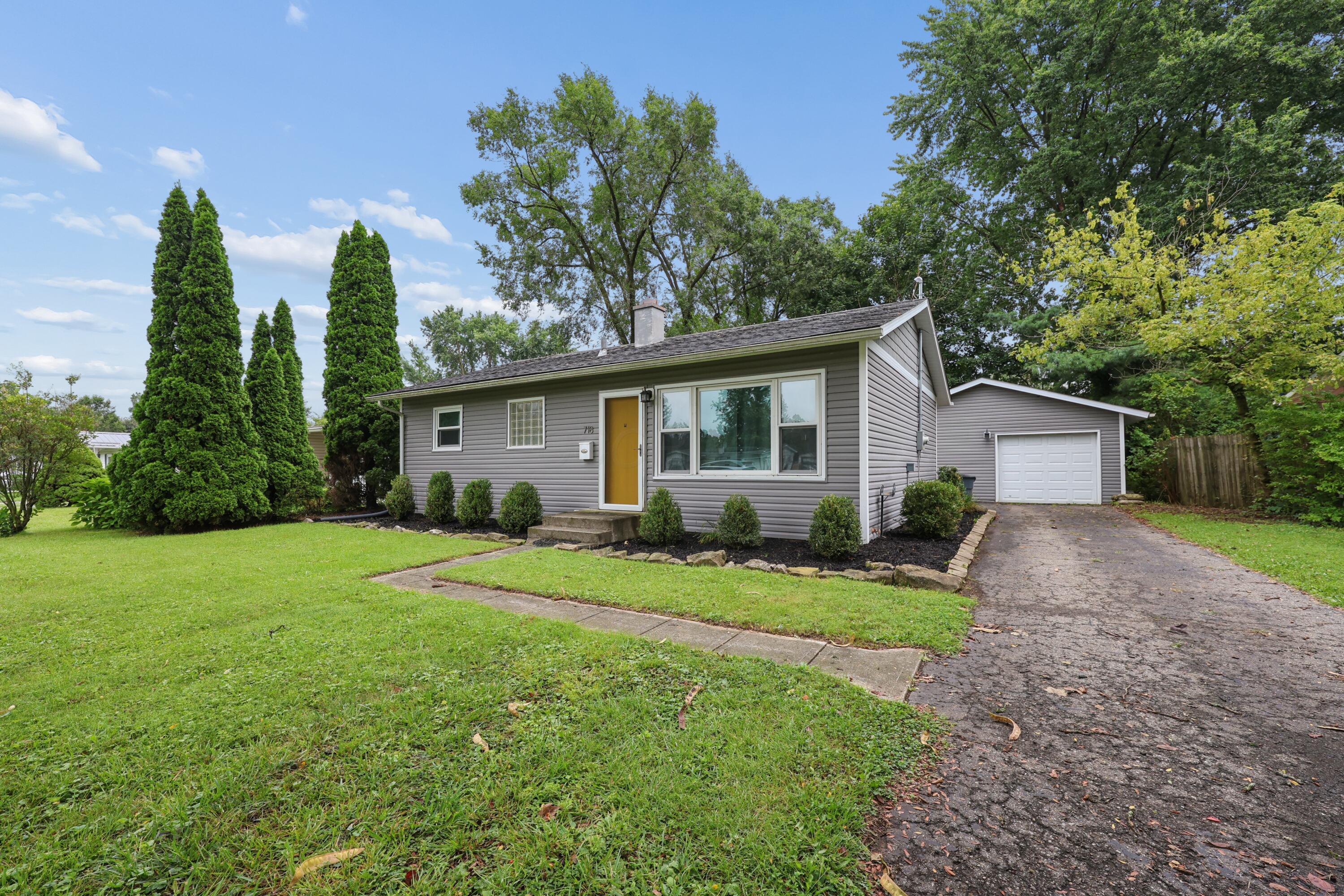 718 Meadow Drive Property Photo 1