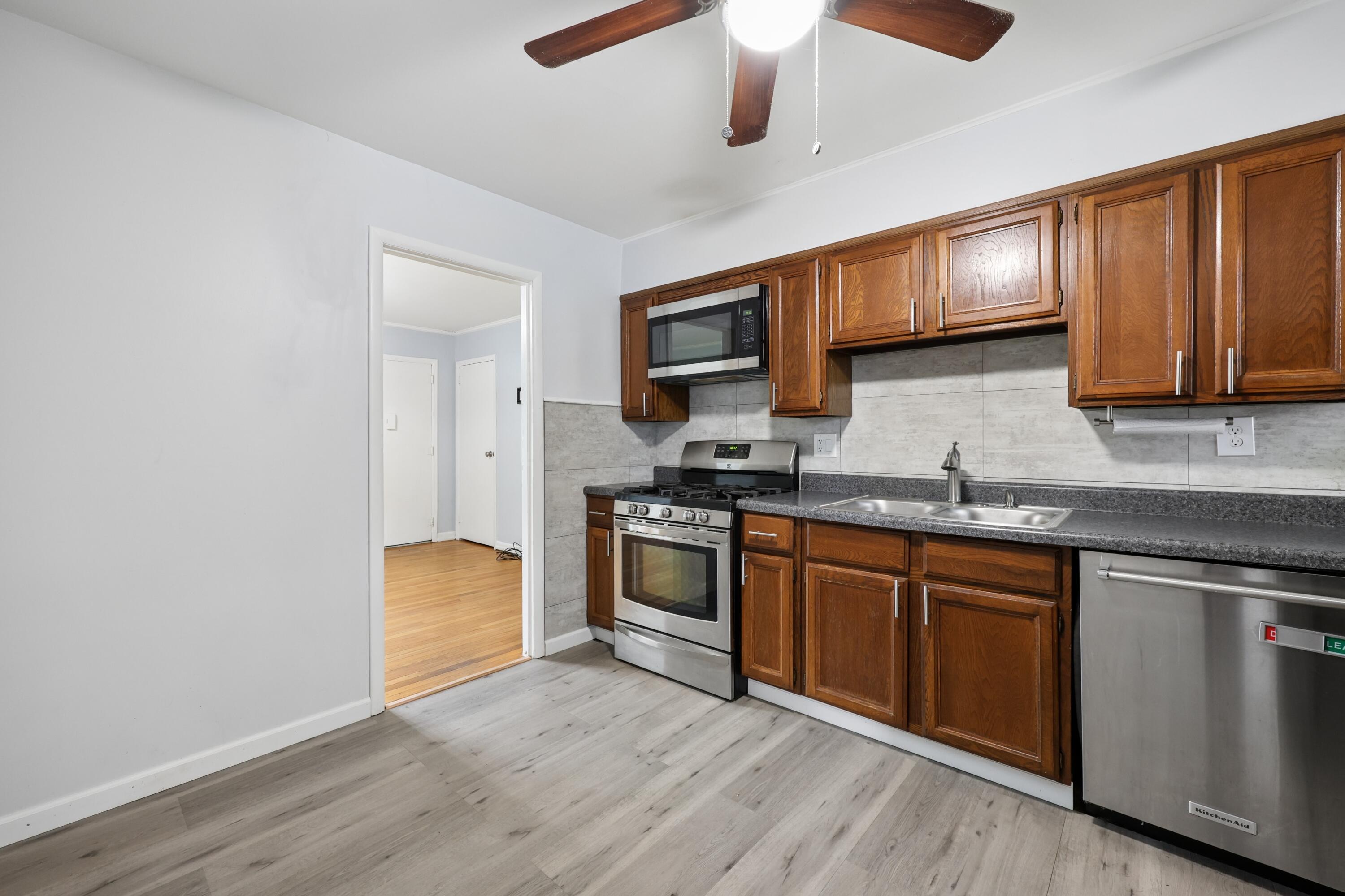 718 Meadow Drive Property Photo 6