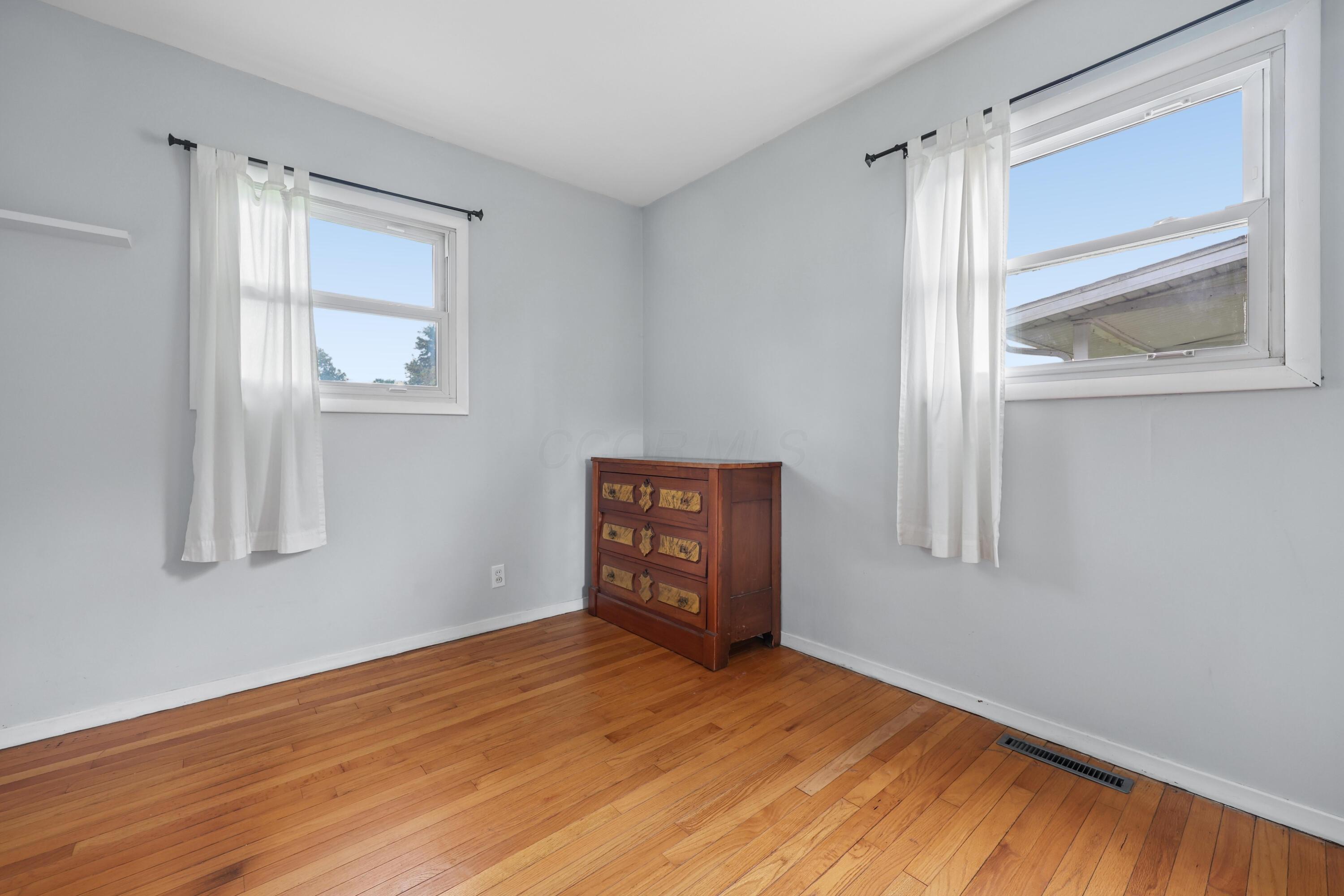 718 Meadow Drive Property Photo 10