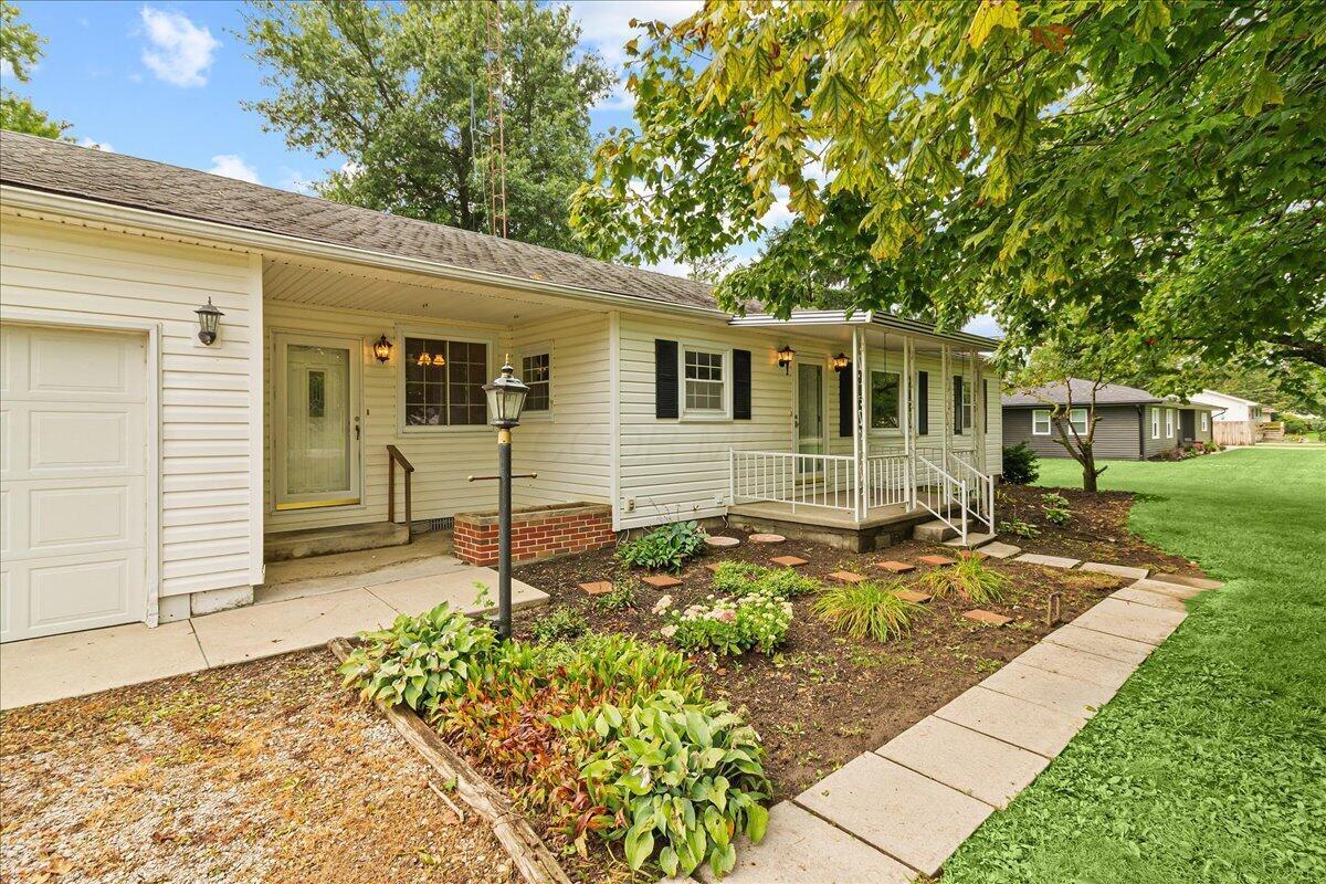 11285 State Route 47 Property Photo 2