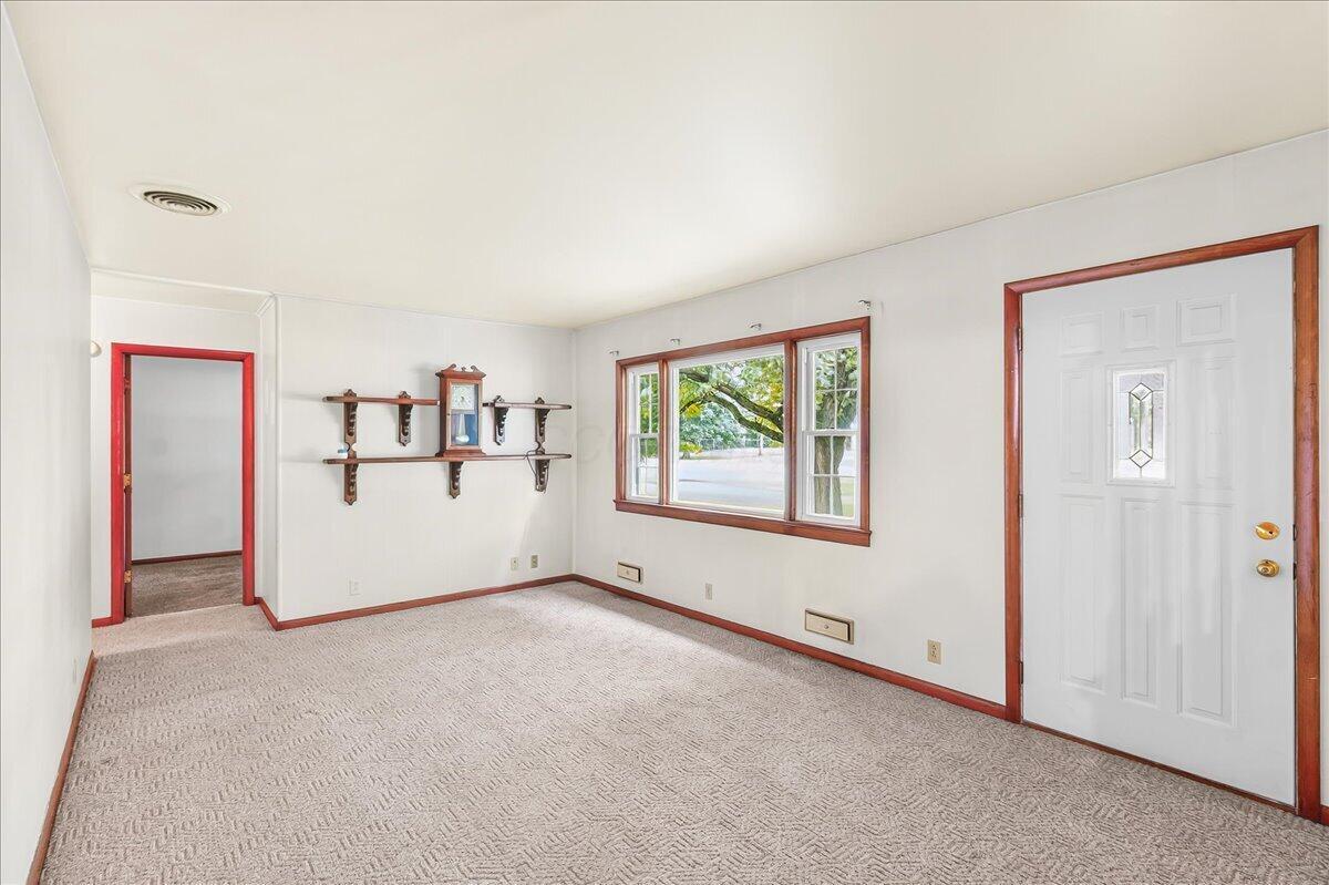 11285 State Route 47 Property Photo 6