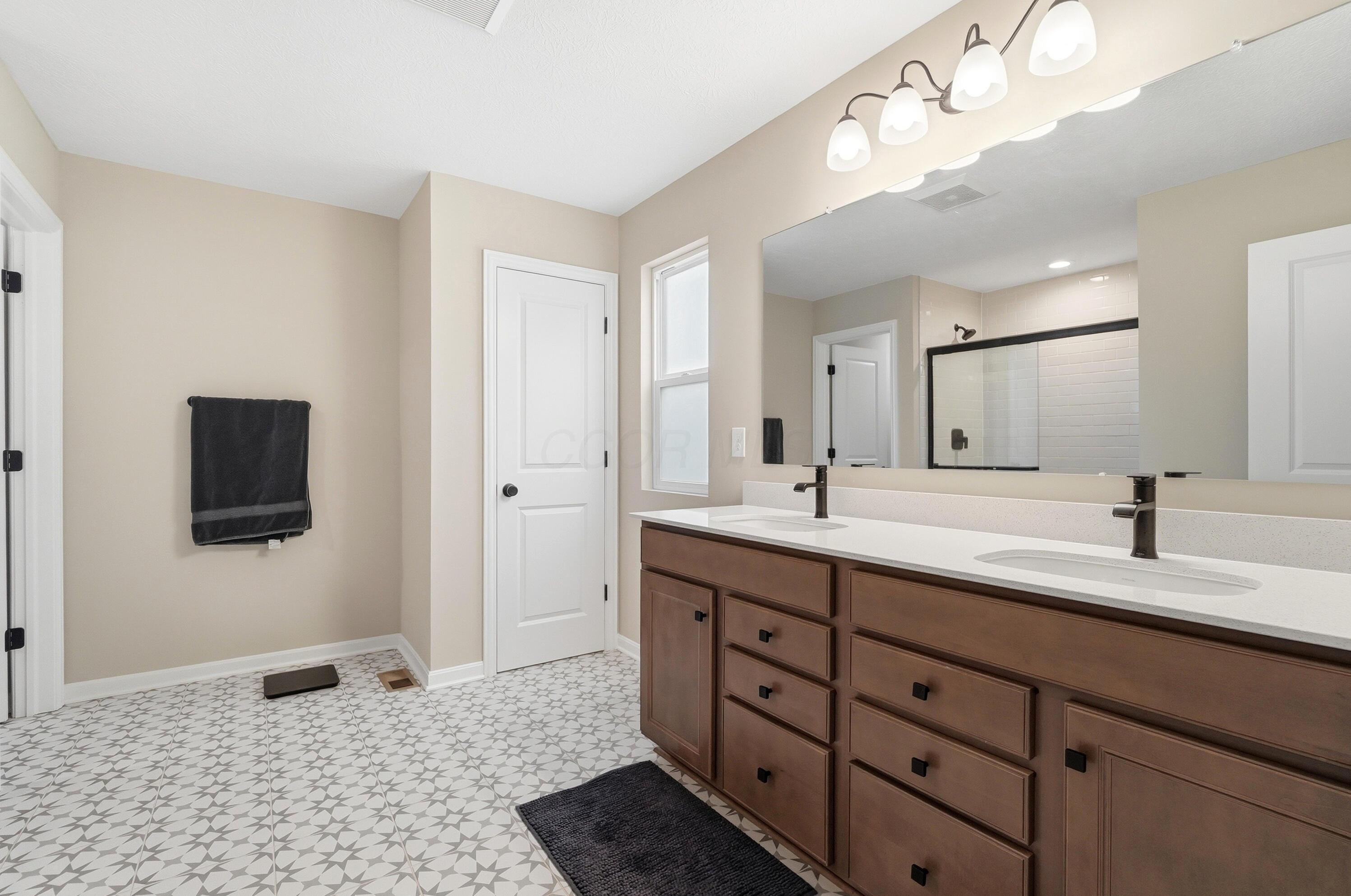 427 Pioneer Way Property Photo 33