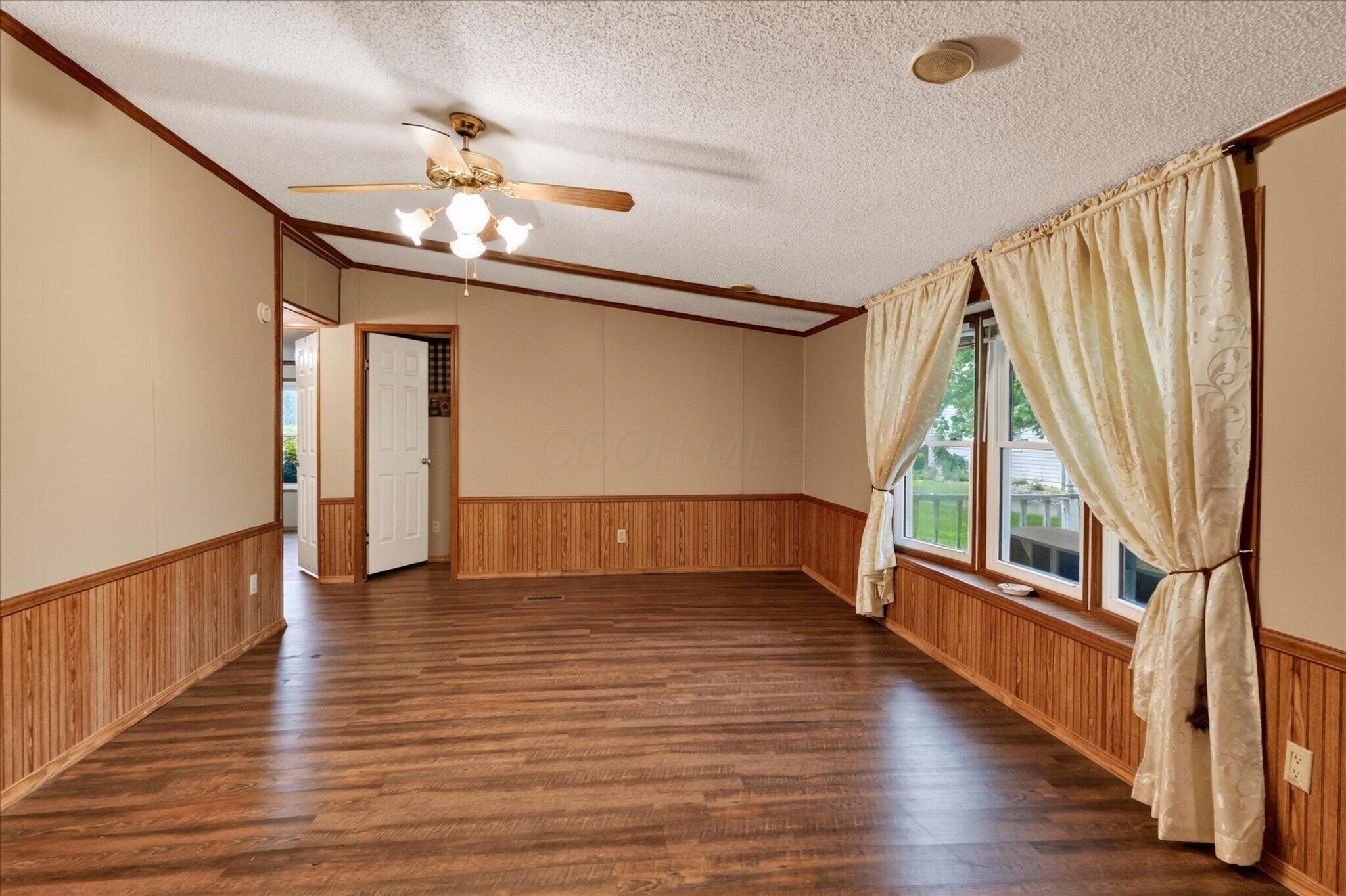 12873 Lakeside Drive Property Photo 8