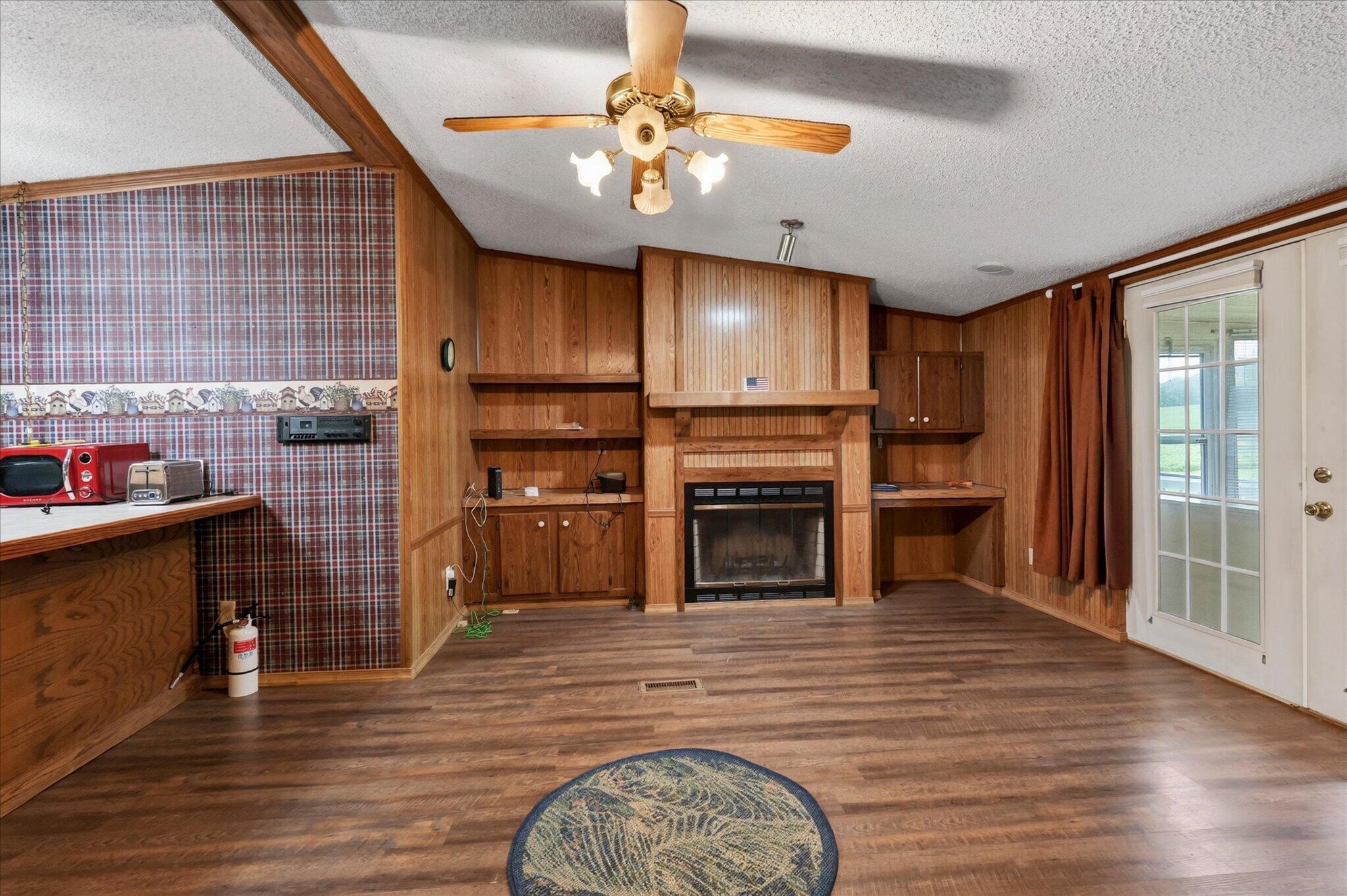 12873 Lakeside Drive Property Photo 23