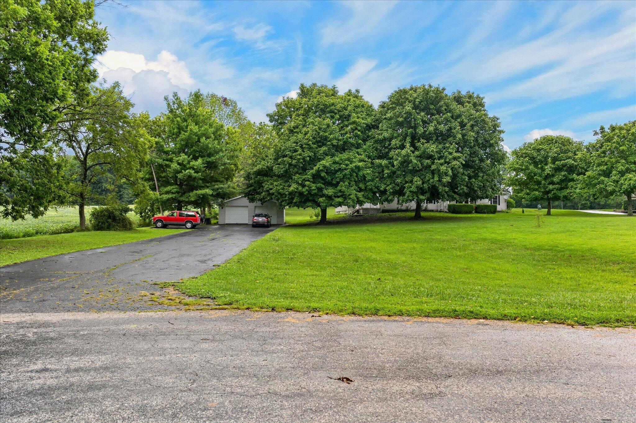 12873 Lakeside Drive Property Photo 41