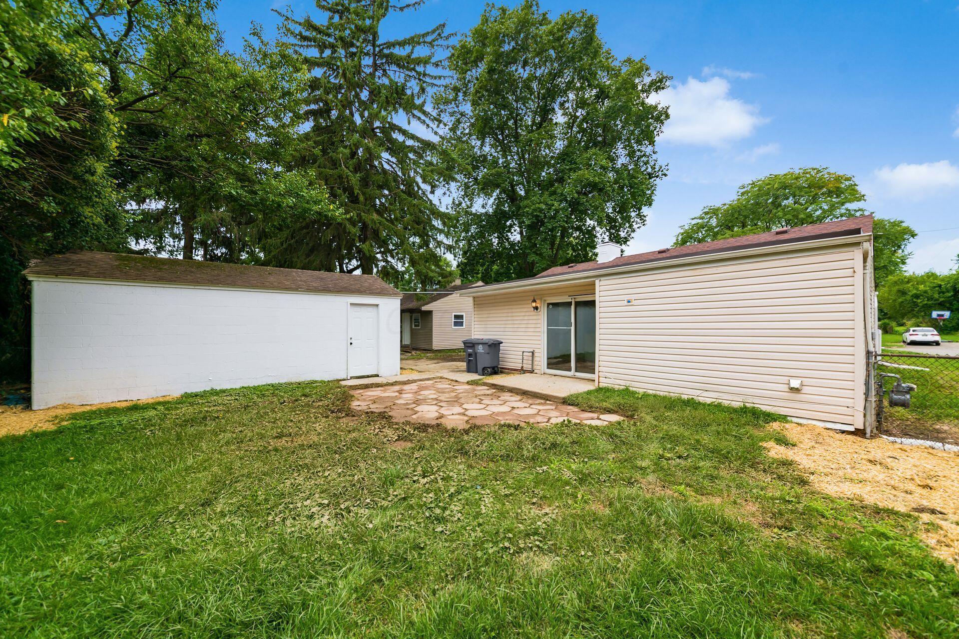 1028 S Hampton Road Property Photo 20