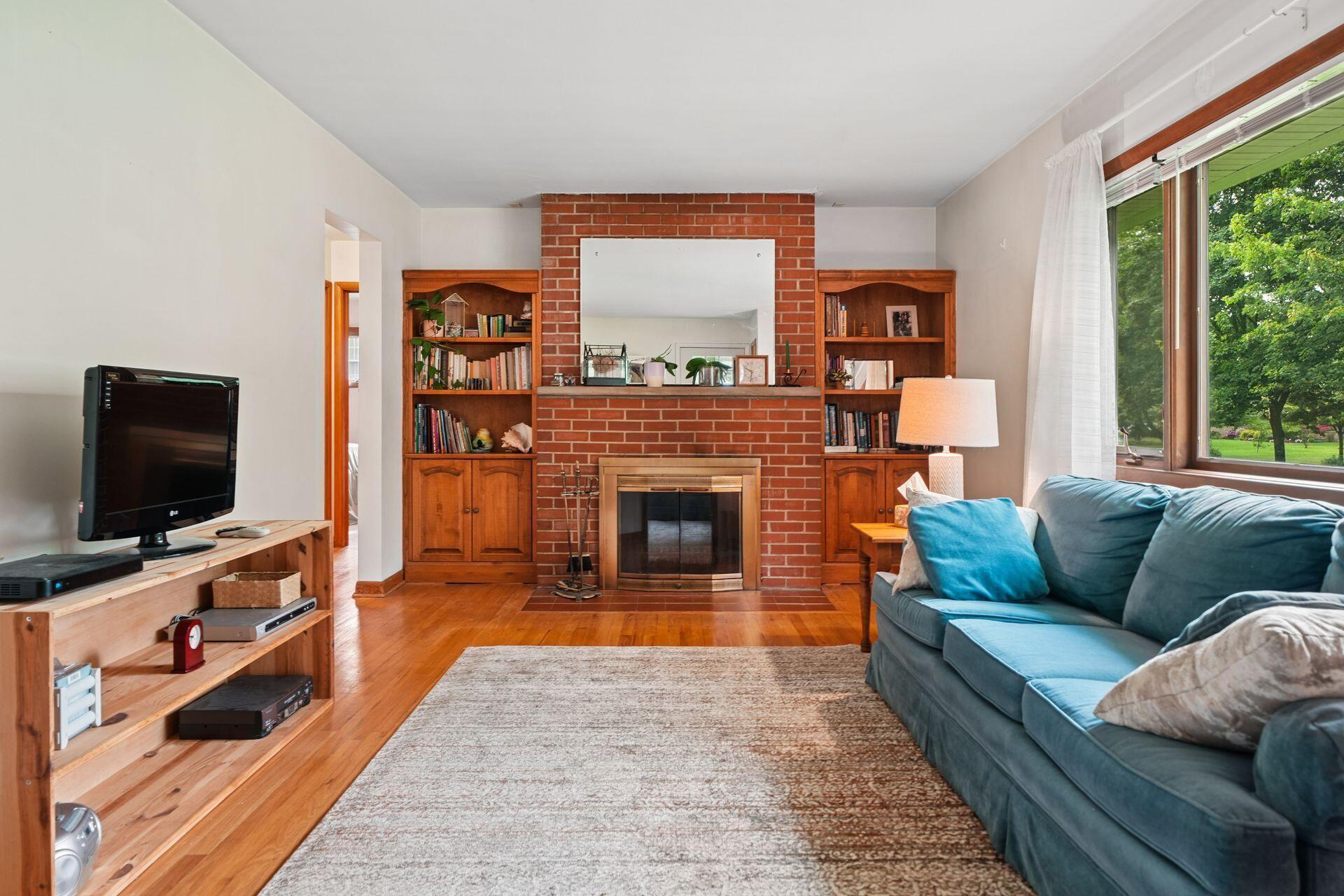 2106 Springhill Drive Property Photo 7