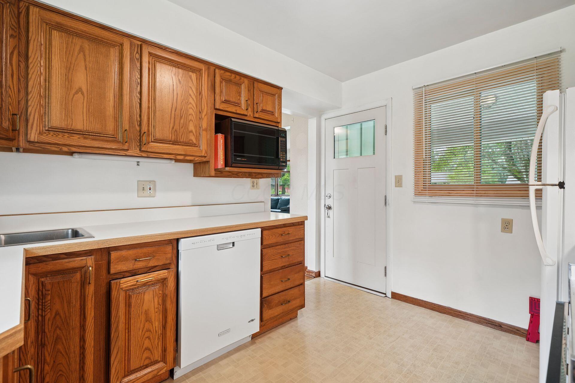 2106 Springhill Drive Property Photo 15