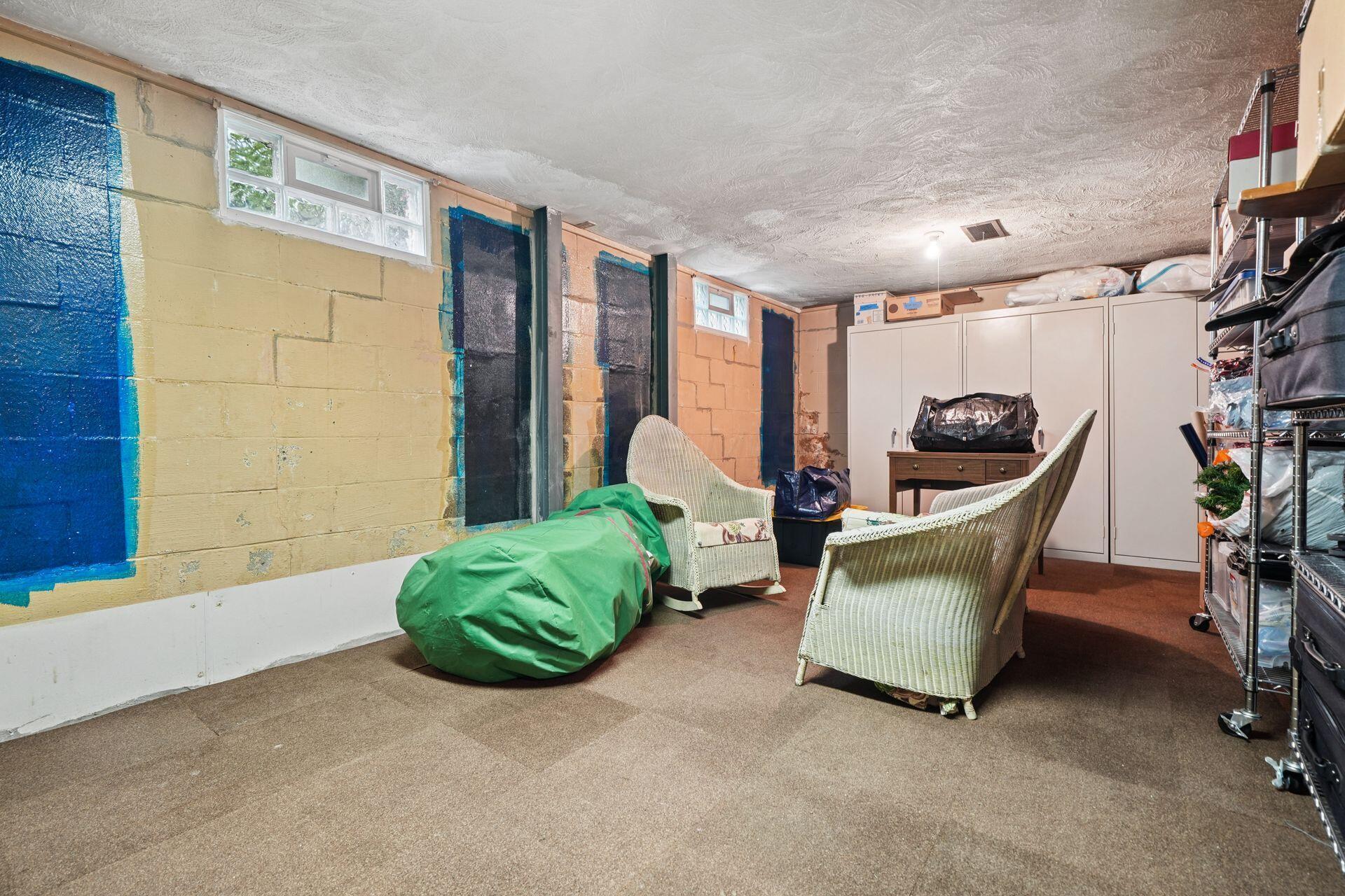 2106 Springhill Drive Property Photo 31