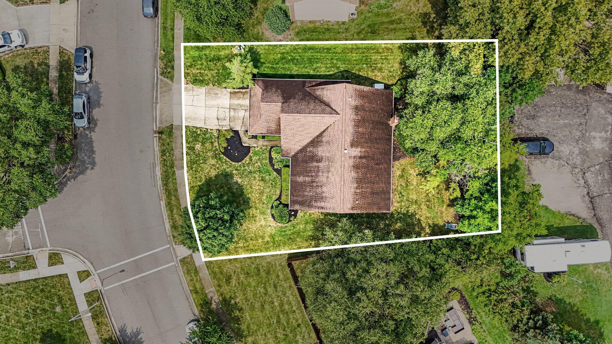 1754 Leighton Drive Property Photo 3