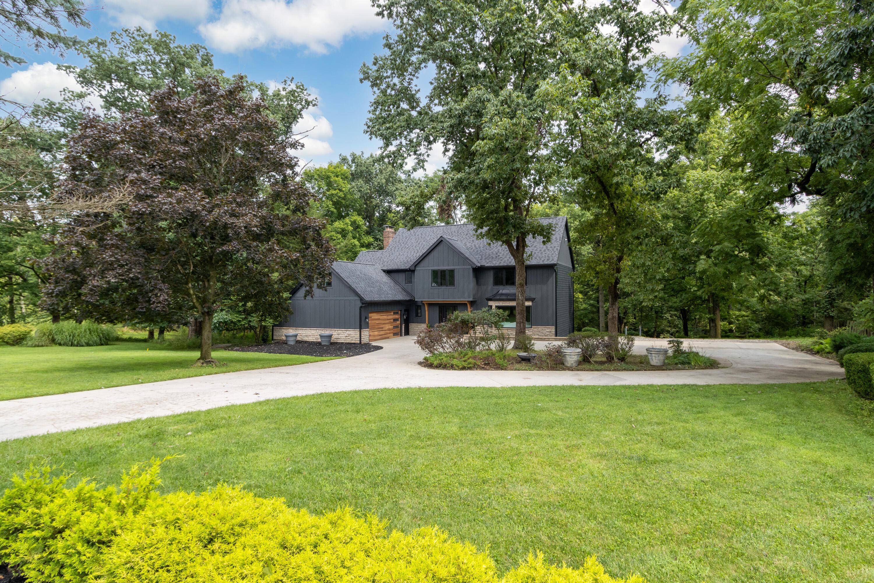 1560 Carriage Road Property Photo 10