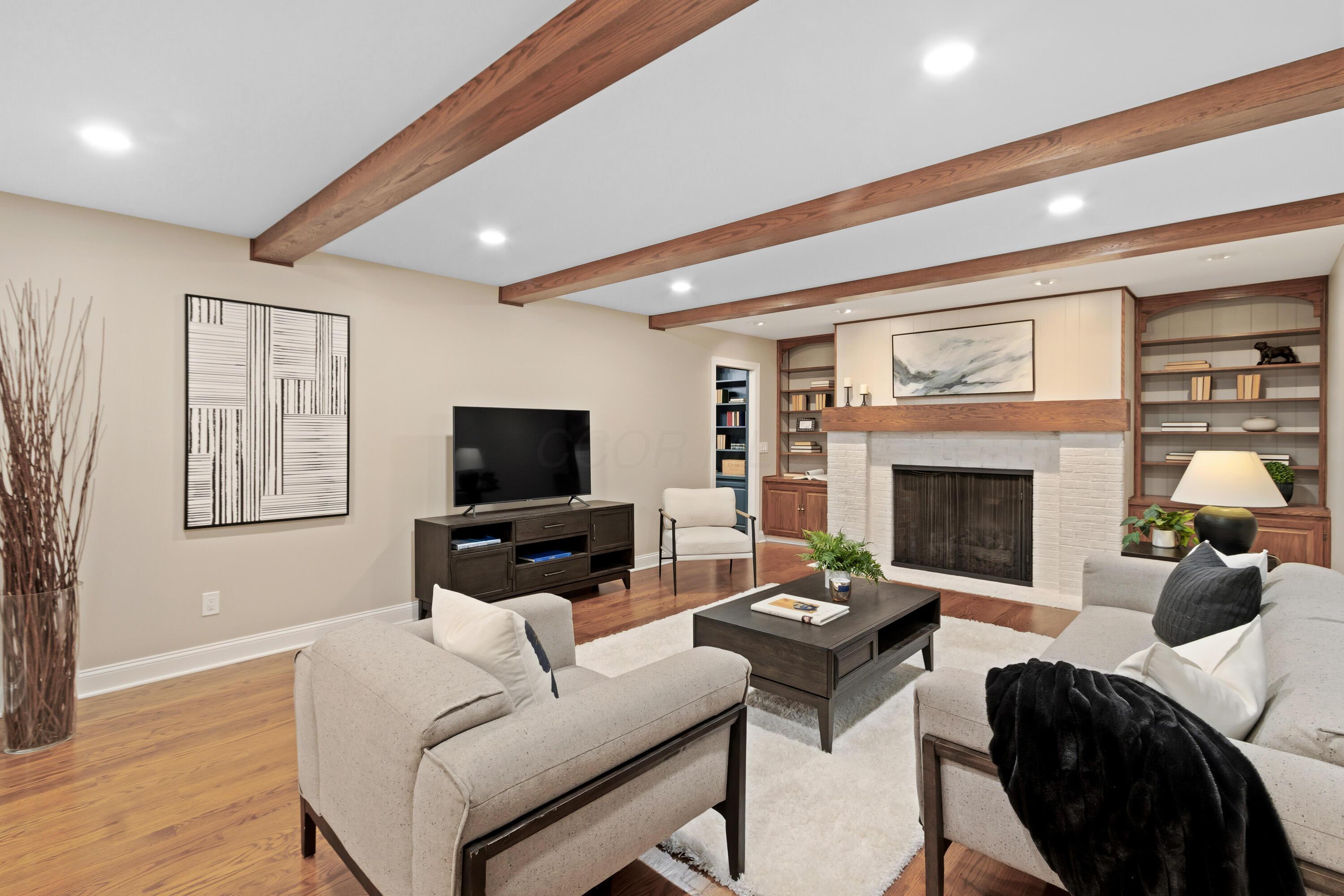 1560 Carriage Road Property Photo 25