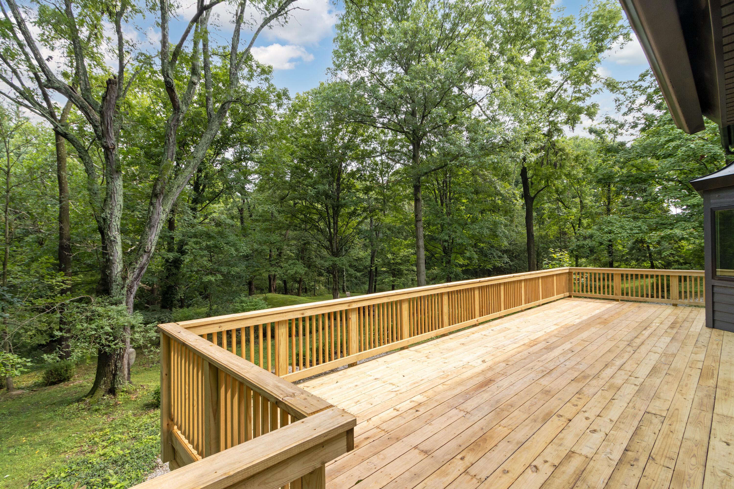 1560 Carriage Road Property Photo 28