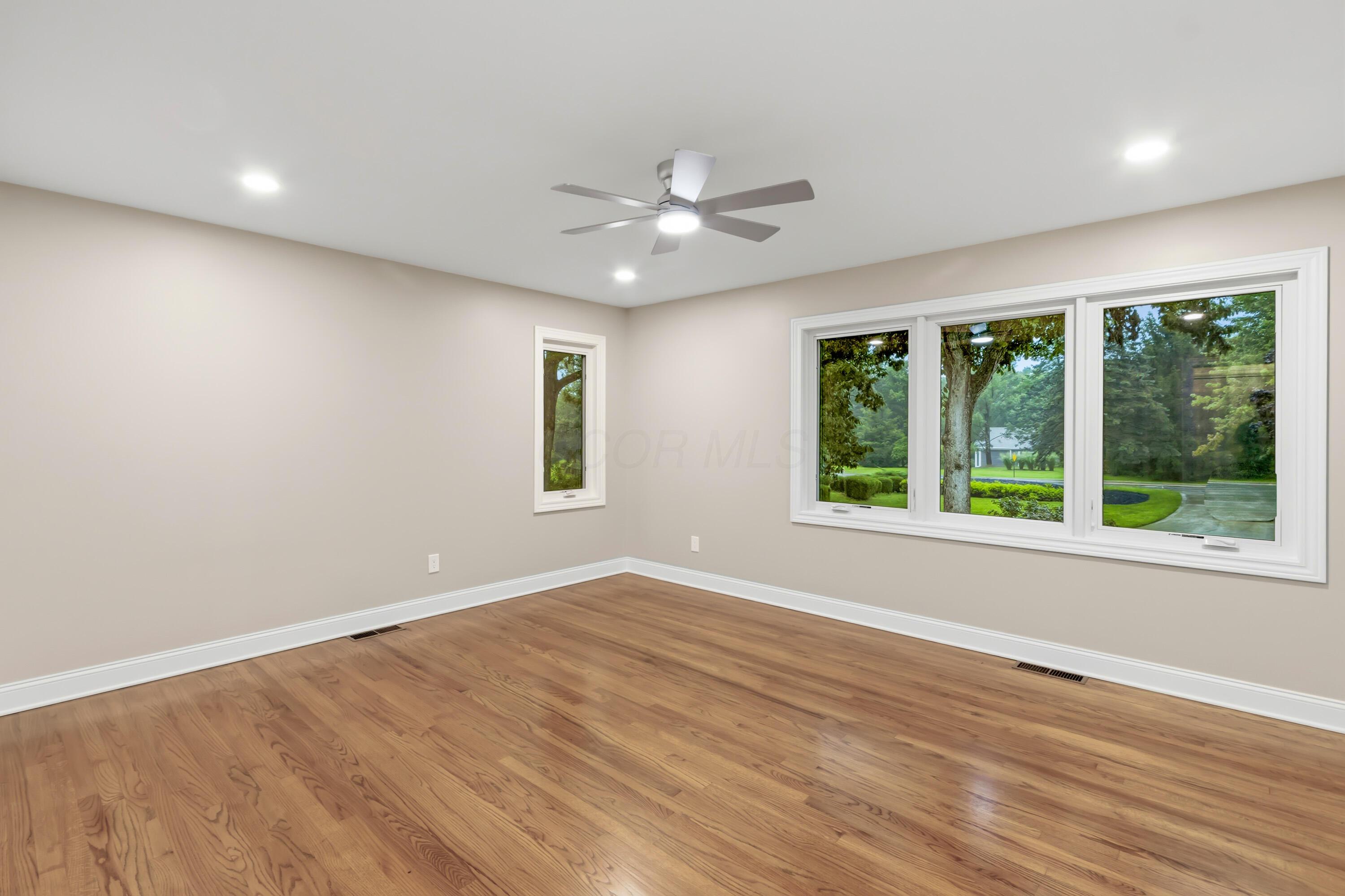 1560 Carriage Road Property Photo 43