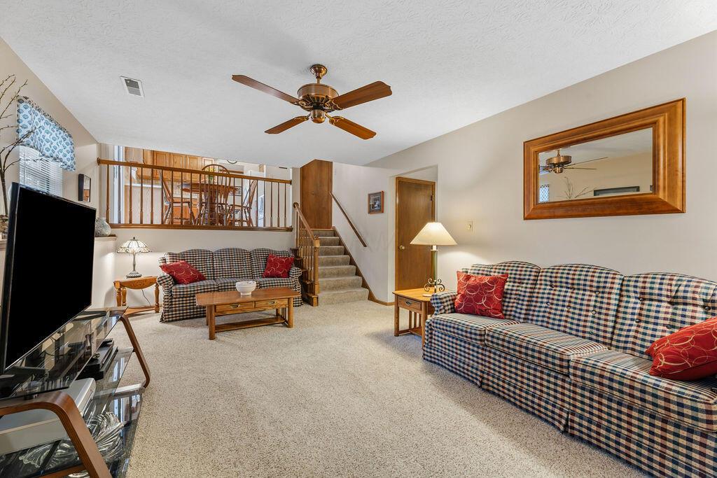 643 Fallow Court Property Photo 31