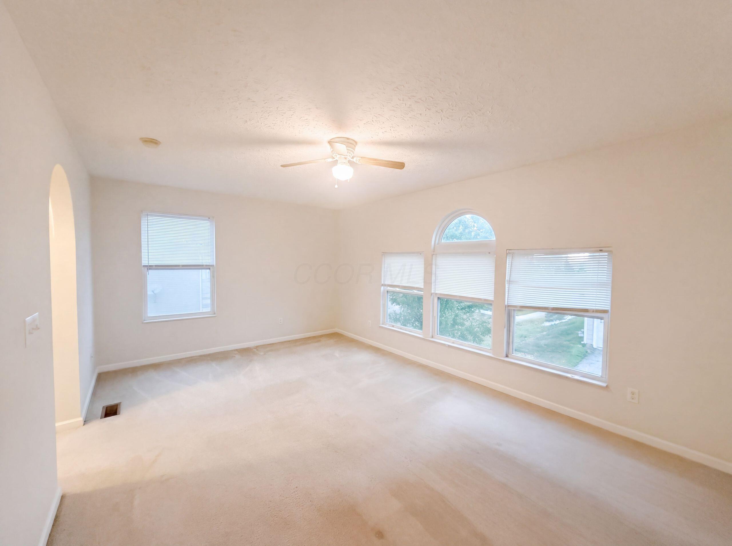4186 Coble Bowman Way, 15 Property Photo 4