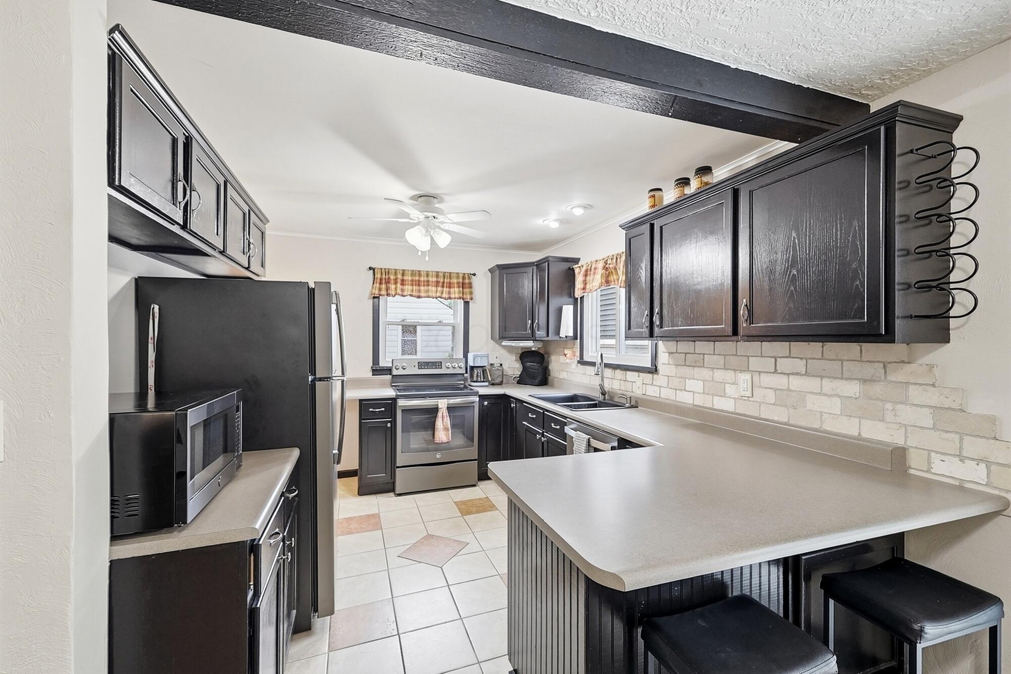 39 Oaksmere Road Property Photo 5