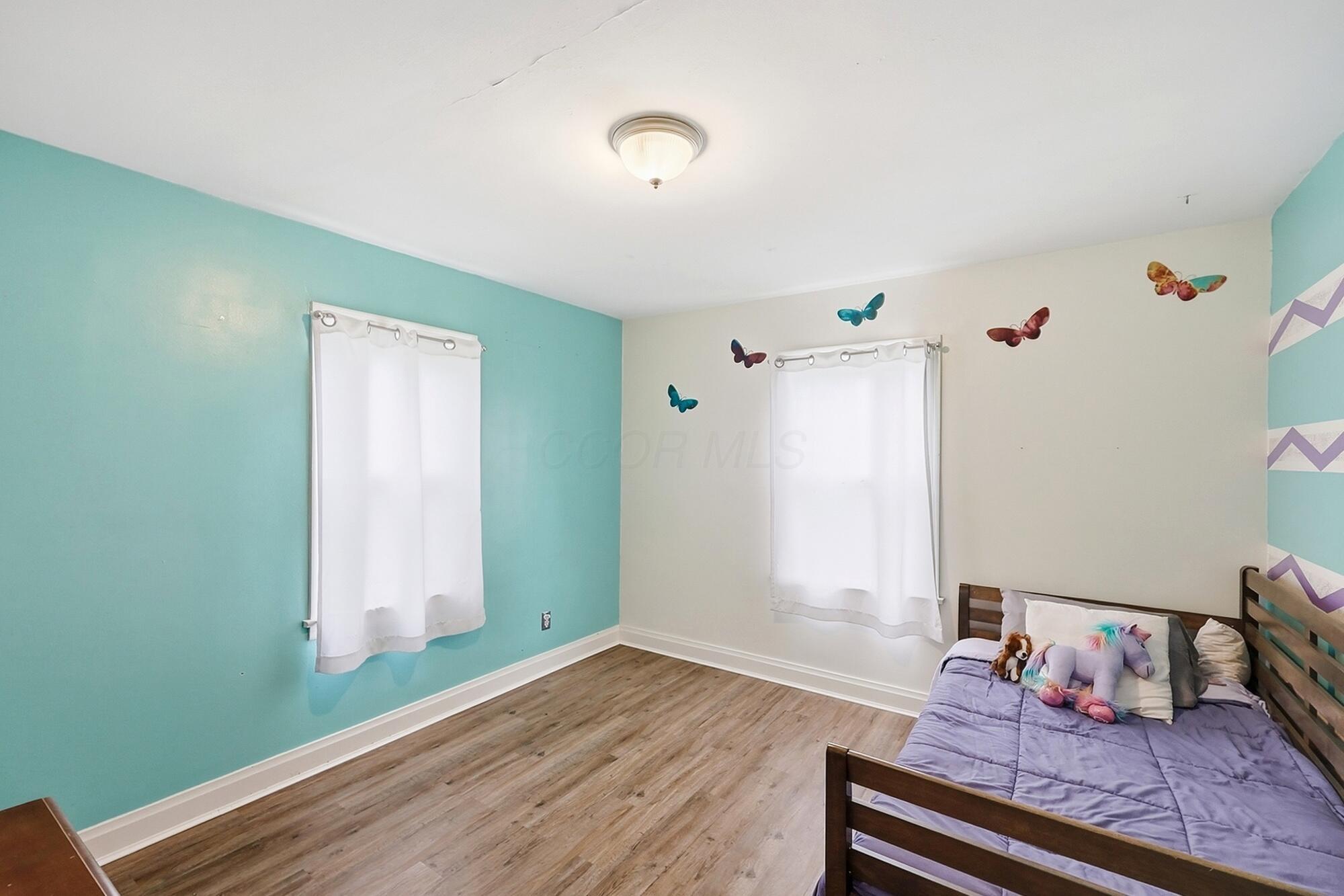 39 Oaksmere Road Property Photo 11