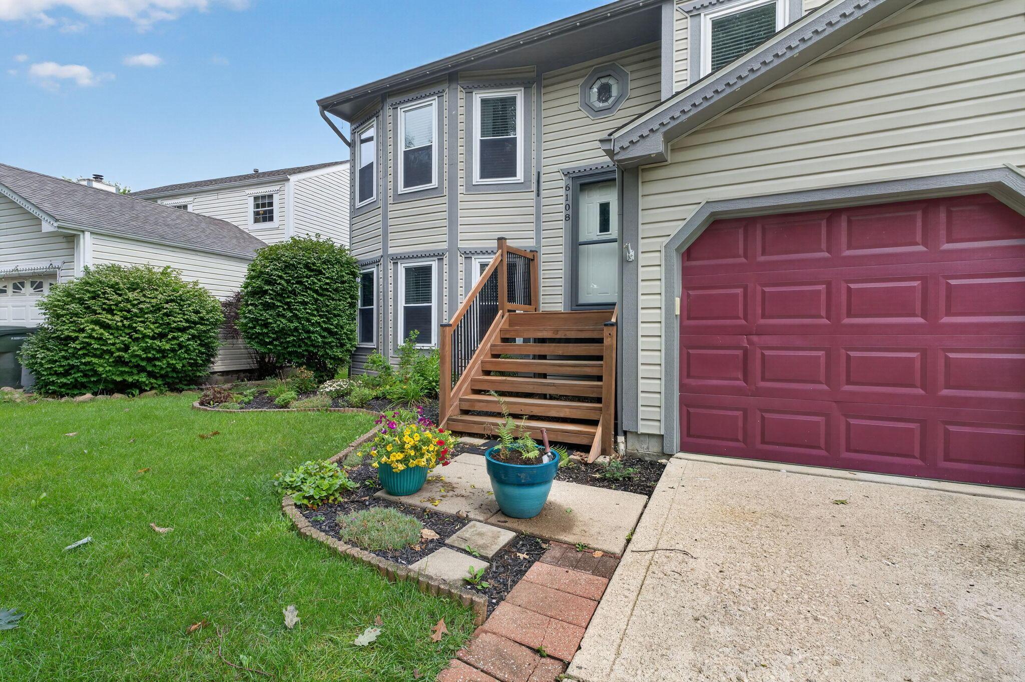 6108 Northbend Drive Property Photo 3