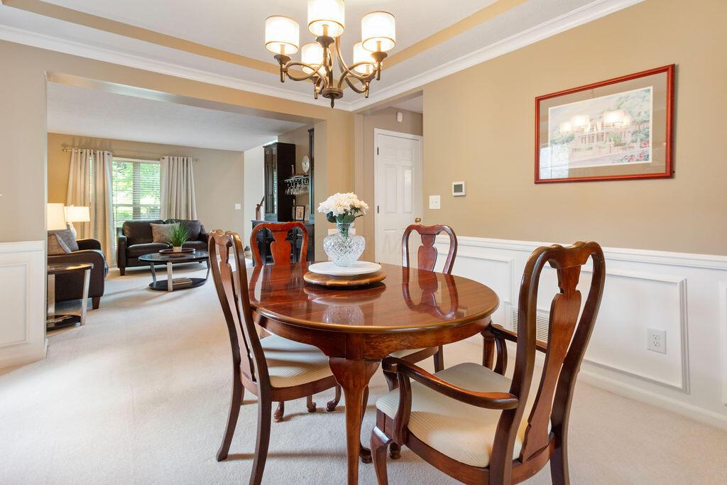 2116 Castlebrook Drive Property Photo 14