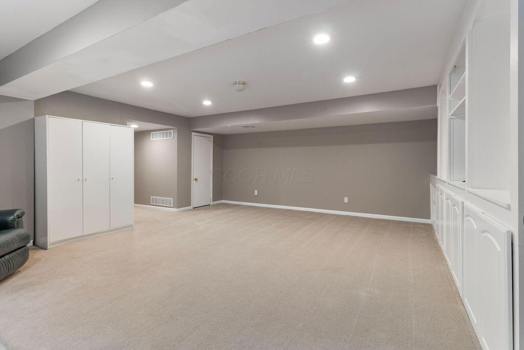 2116 Castlebrook Drive Property Photo 57