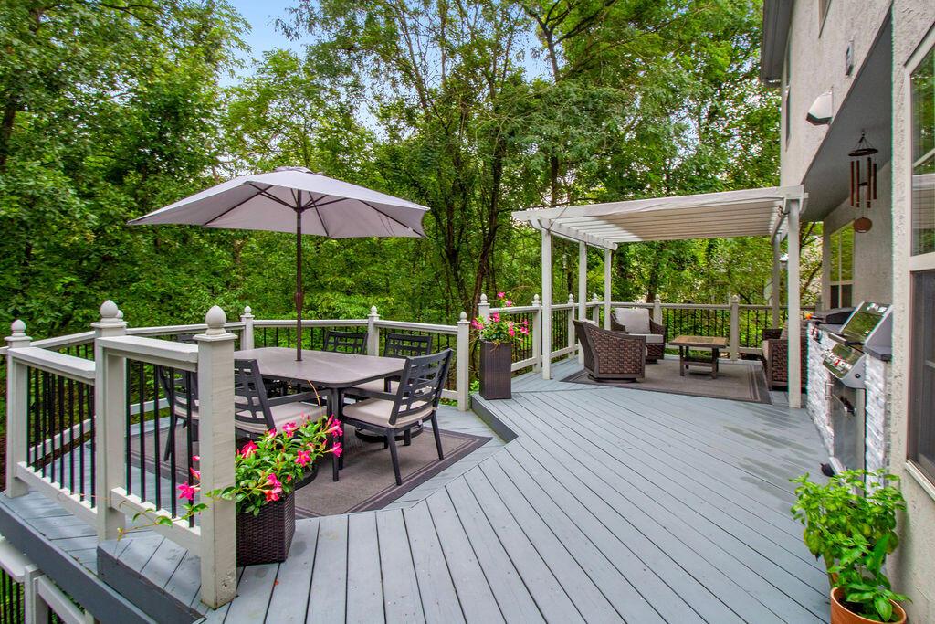 2116 Castlebrook Drive Property Photo 60