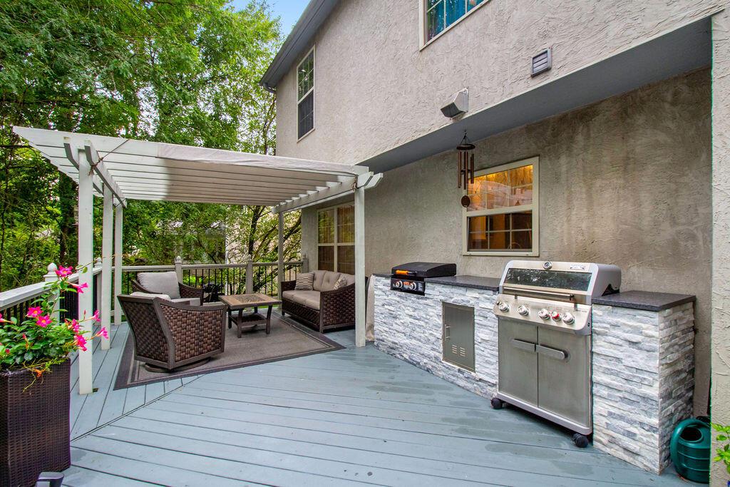 2116 Castlebrook Drive Property Photo 62