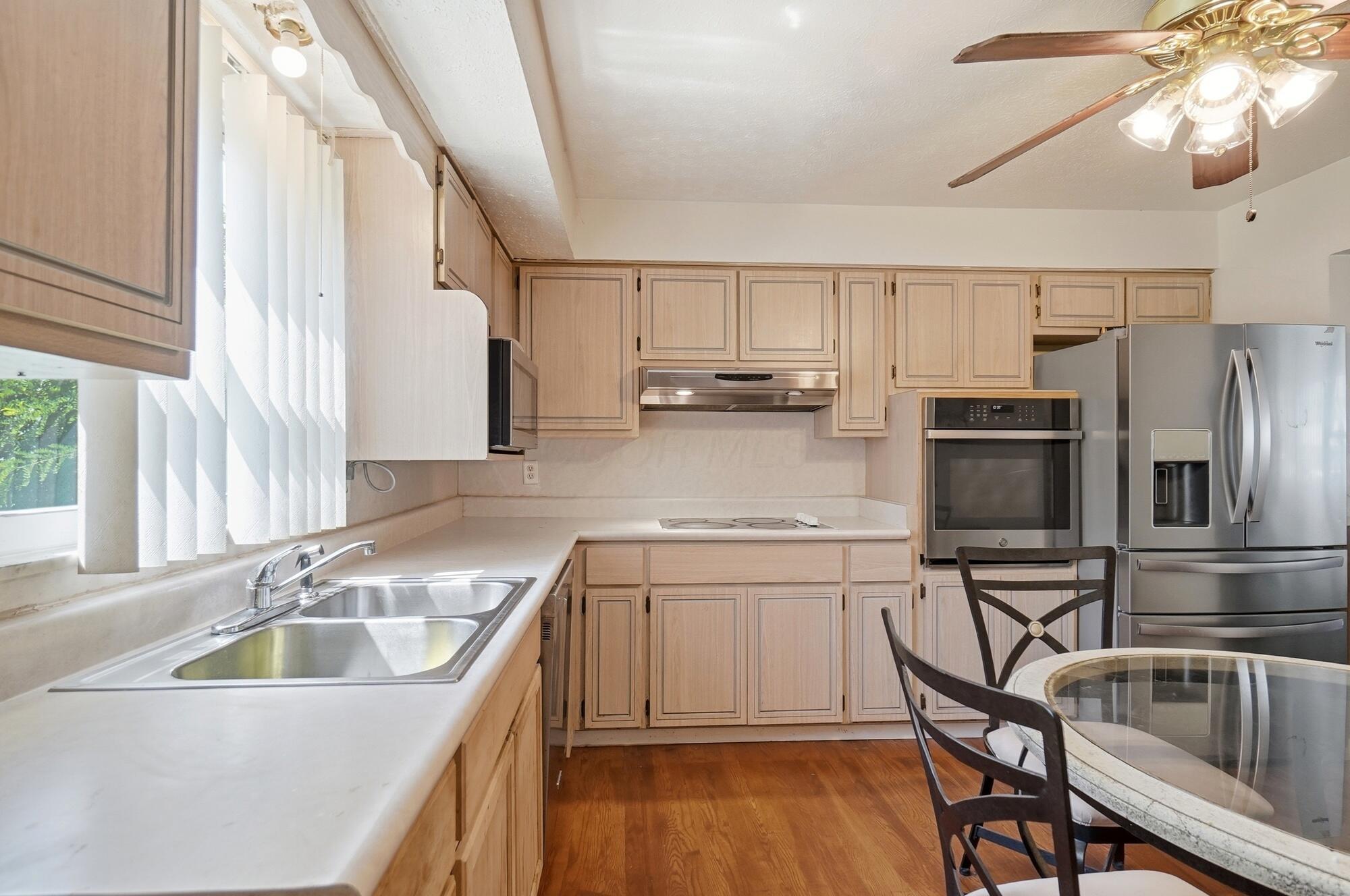 5417 Walshire Drive Property Photo 8