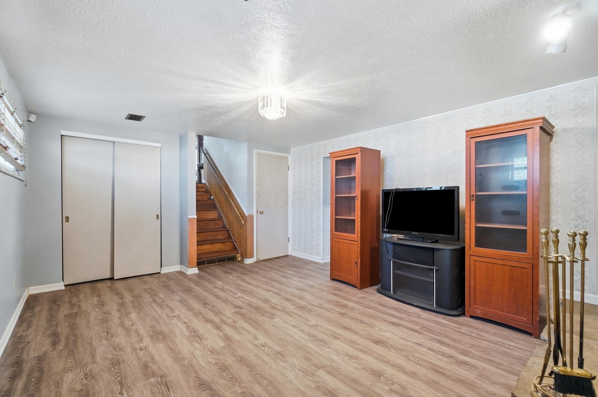 5417 Walshire Drive Property Photo 30