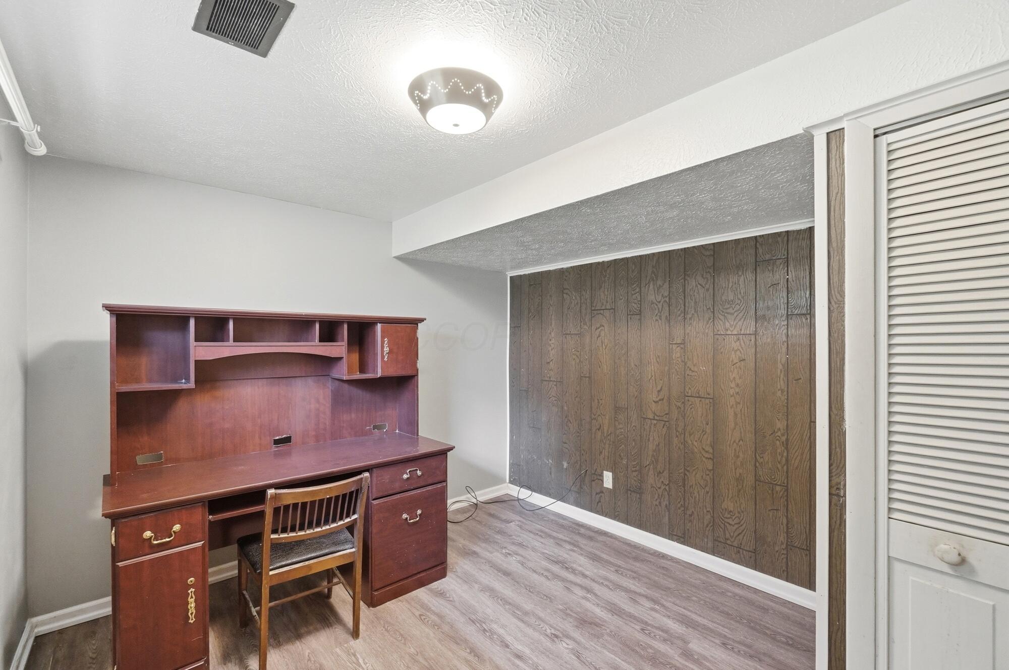 5417 Walshire Drive Property Photo 32