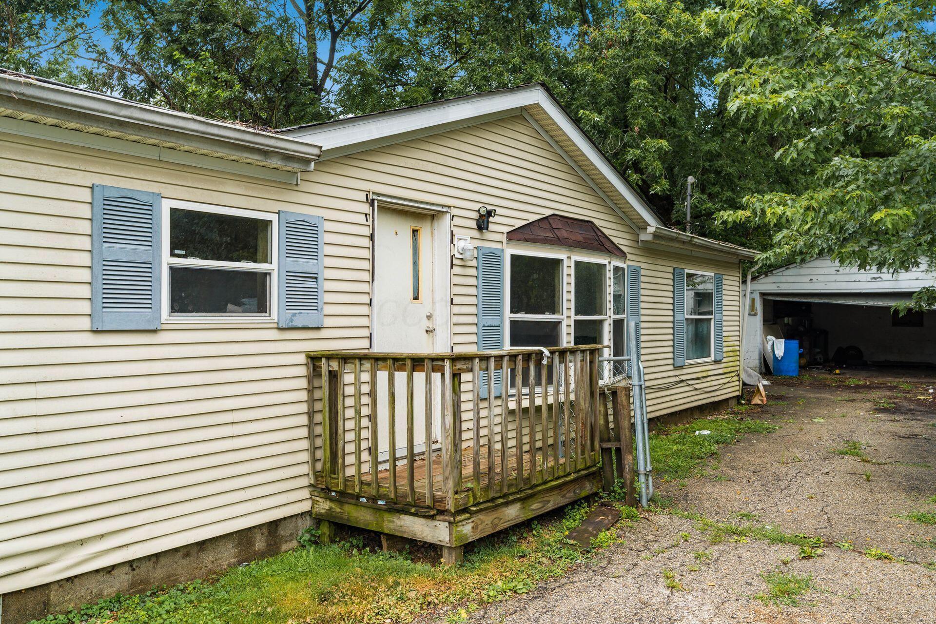 2801 Perdue Avenue Property Photo 1
