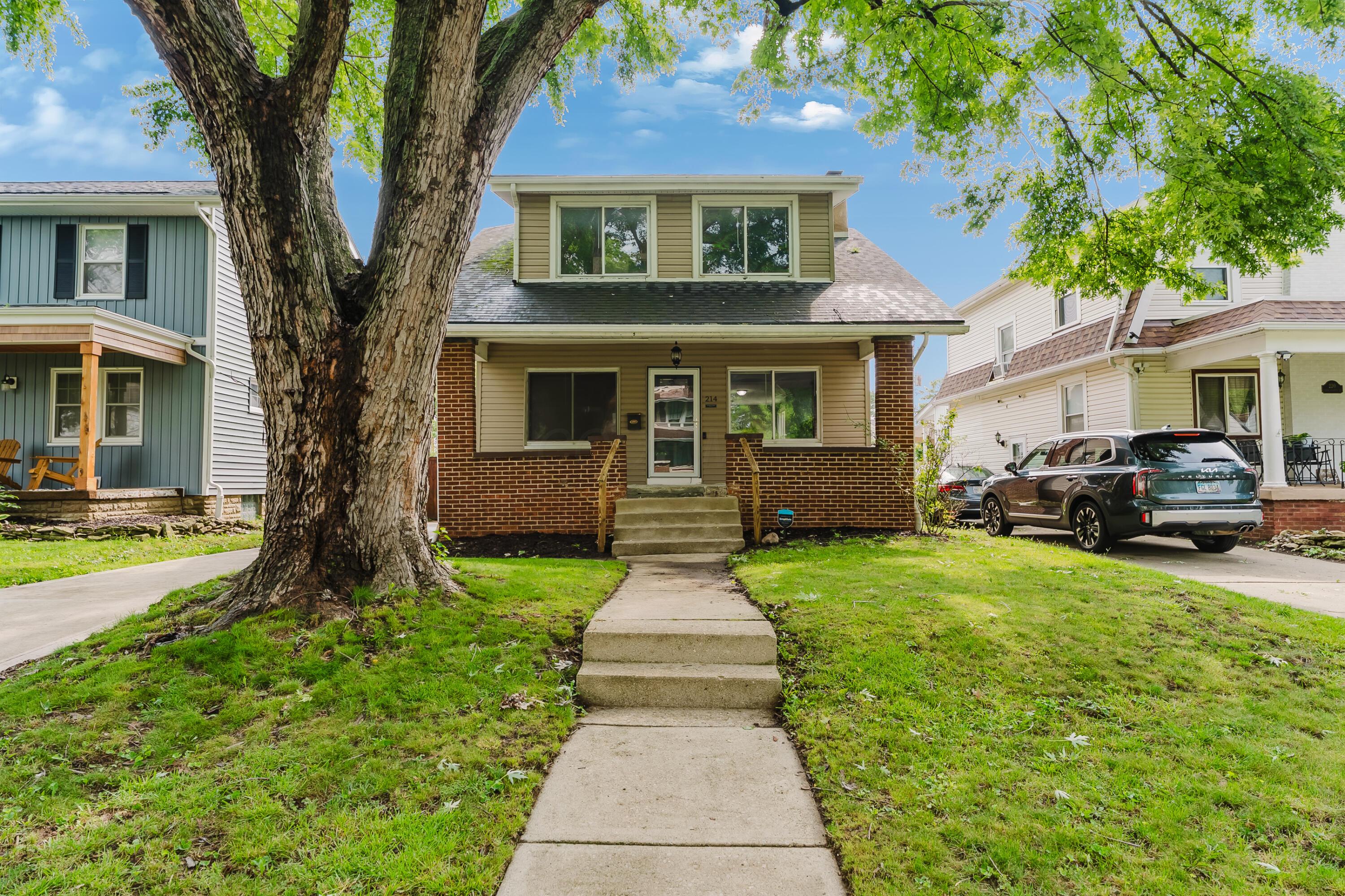 214 S Brinker Avenue Property Photo 1
